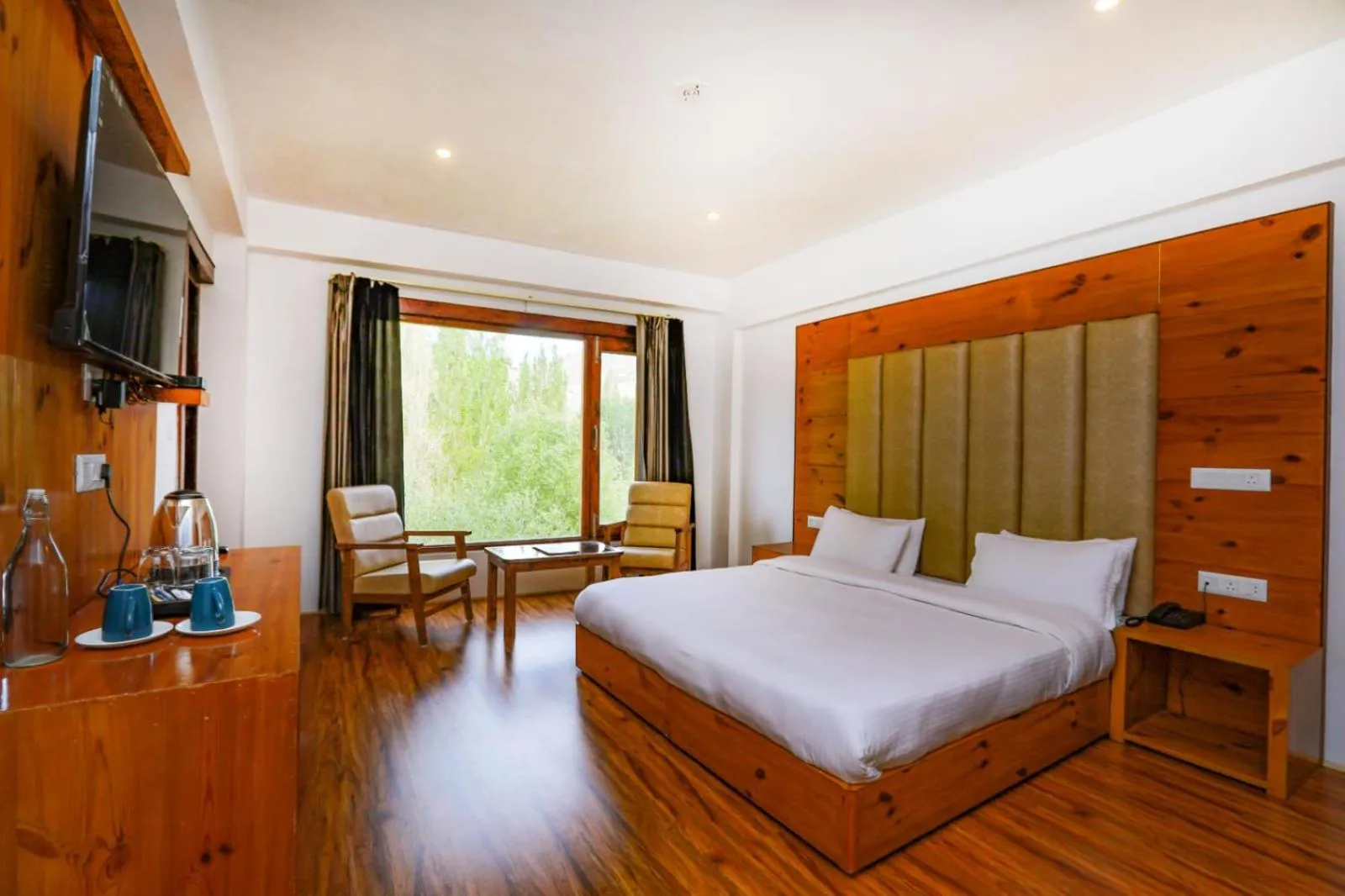 Communal lounge/ TV room in Hotel Sky Desert - Leh Ladakh UT