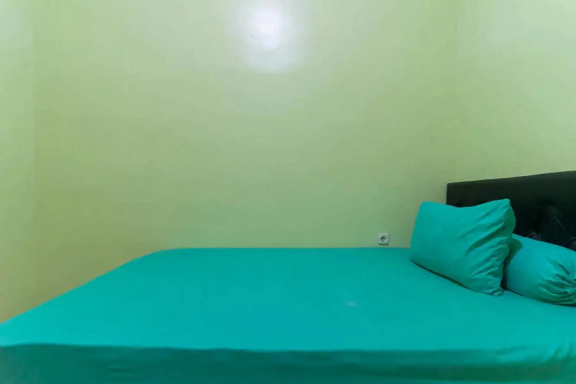 Bed in Kostawira Syariah Bintaro Mitra RedDoorz