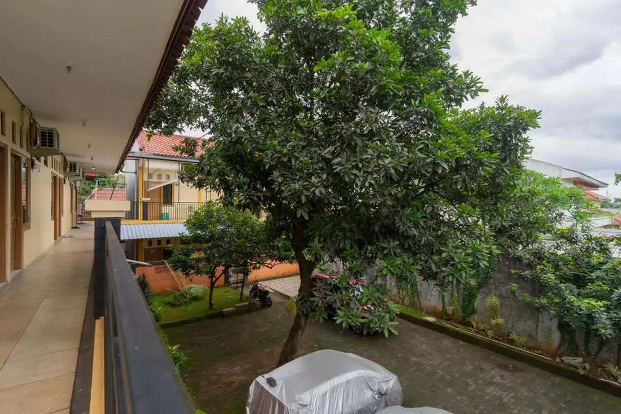 Property building in Kostawira Syariah Bintaro Mitra RedDoorz