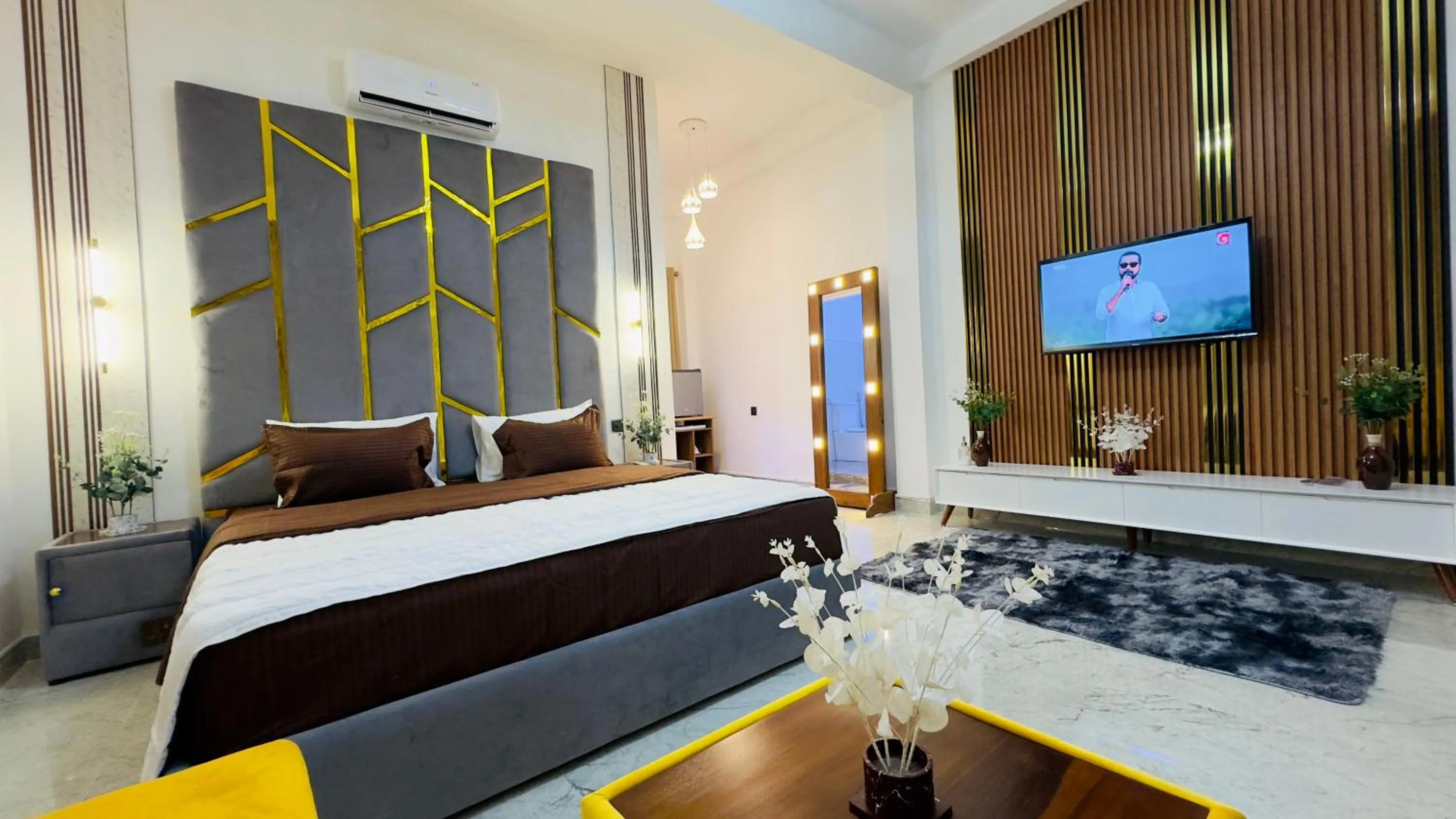 Bedroom, Bed in Holiday Homes Guest Inn - Ella