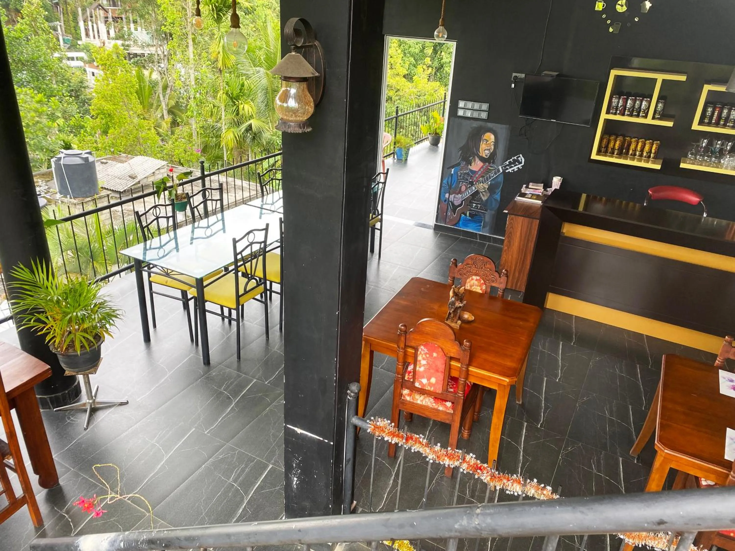 Restaurant/places to eat in Holiday Homes Guest Inn - Ella