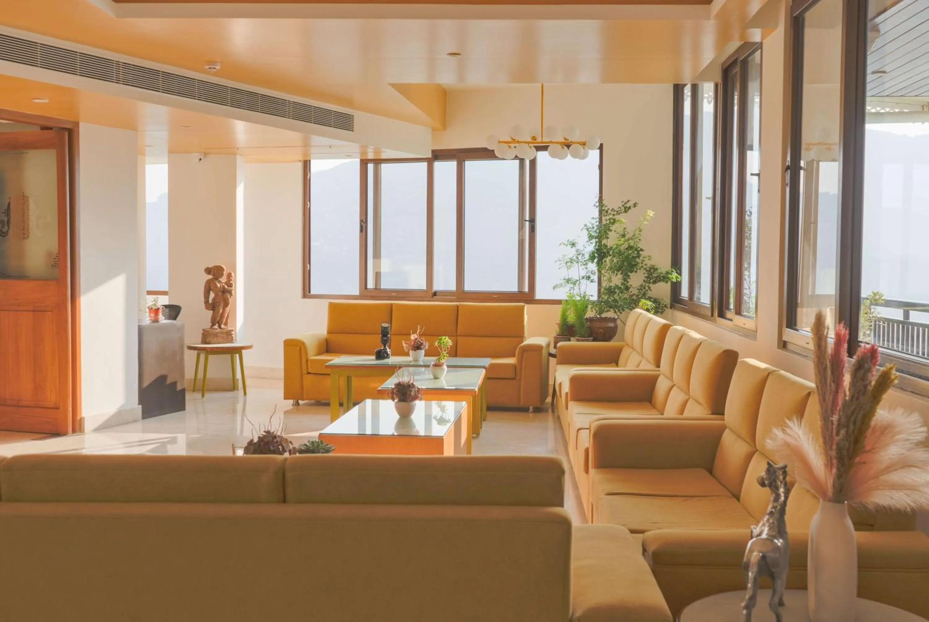 Lobby or reception in Days Inn by Wyndham Gangtok Tadong