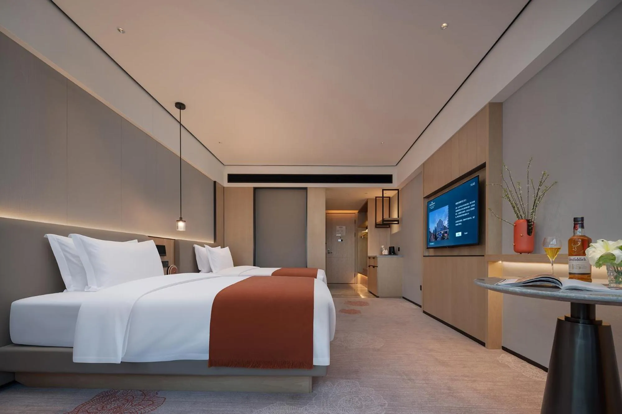 Bedroom in Howard Johnson Airport Hotel Changsha