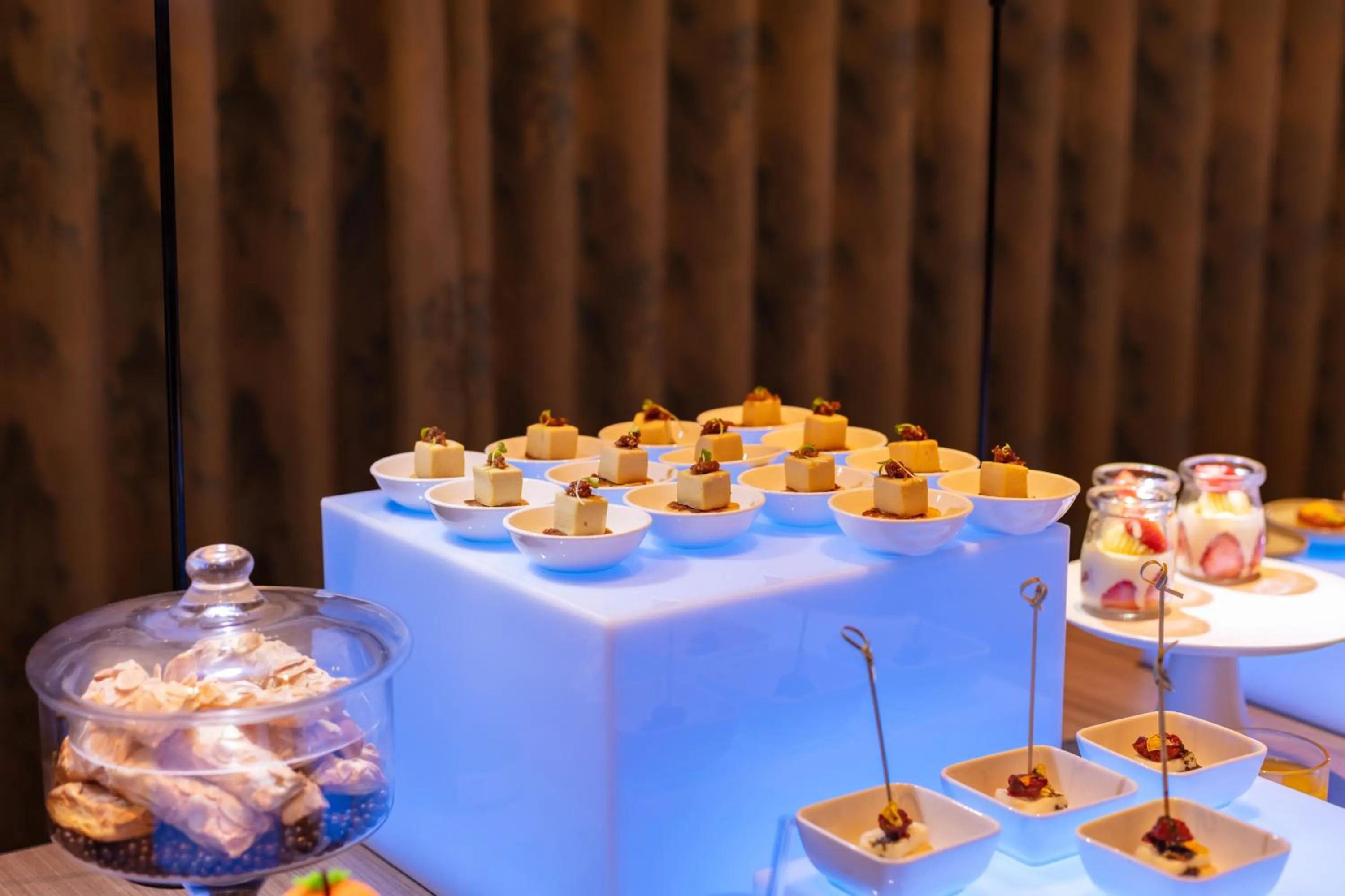 Restaurant/places to eat in Wyndham Grand Plaza Royale Hot Springs Fenghuang