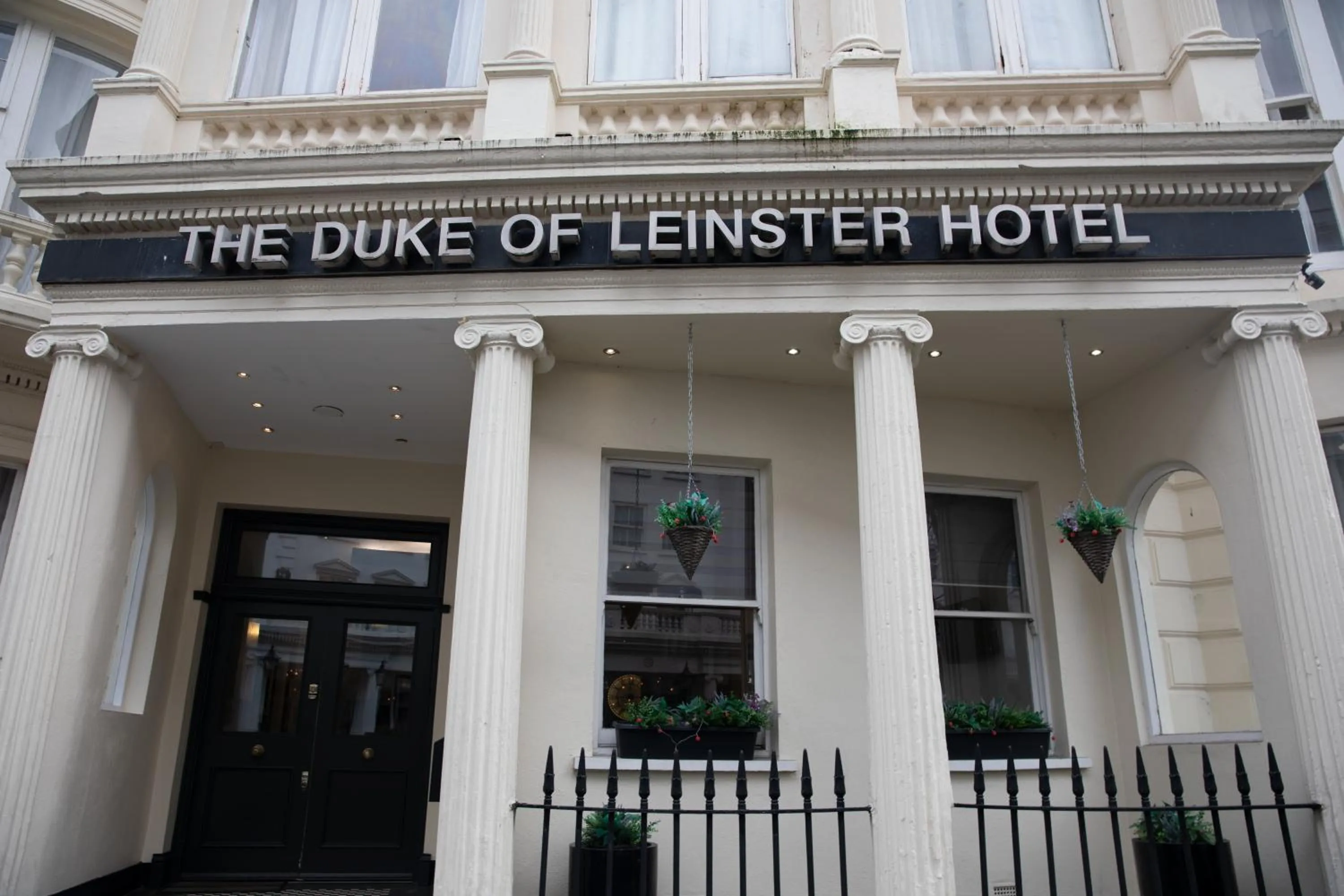 Facade/entrance in Duke Of Leinster Hotel