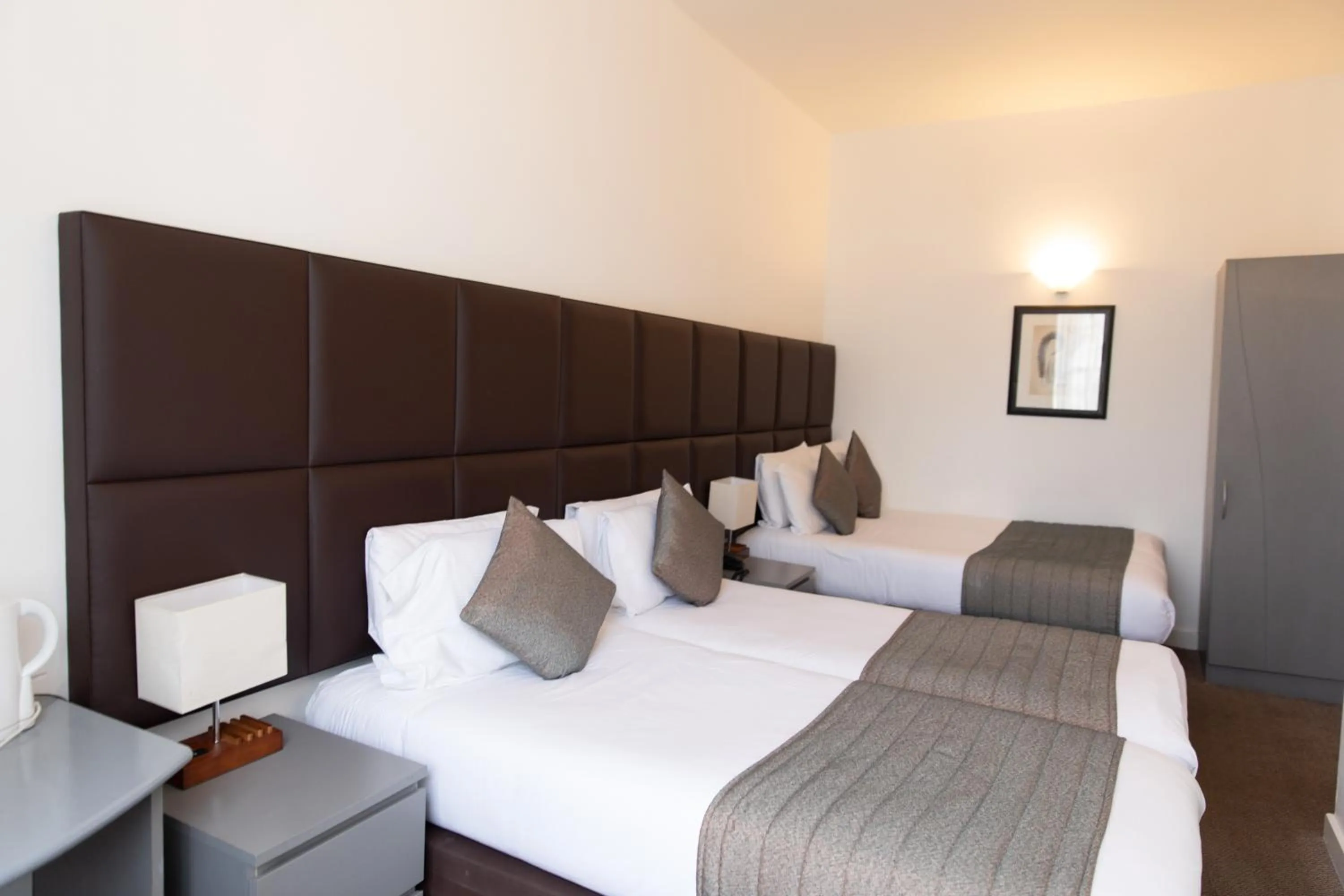 Bed in Duke Of Leinster Hotel