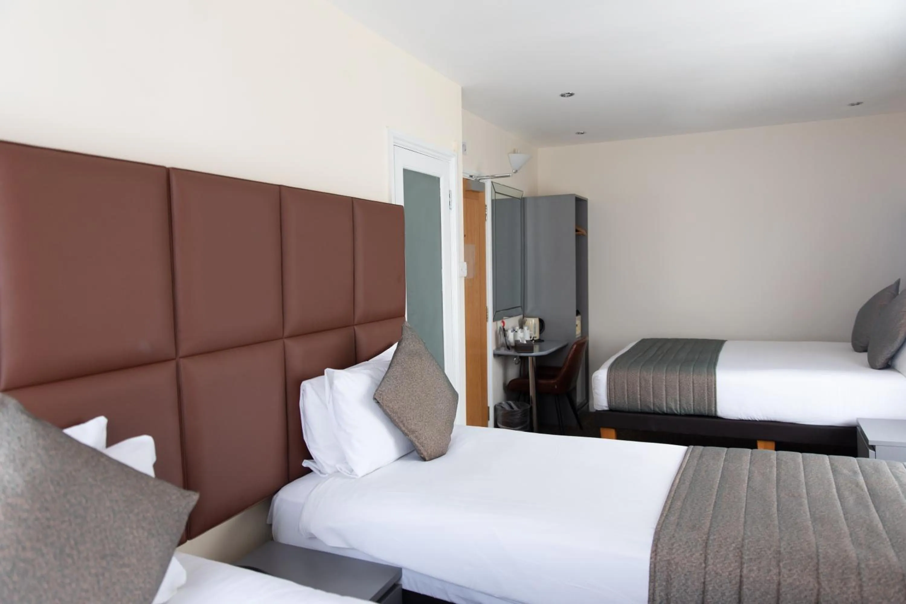 Bed in Duke Of Leinster Hotel