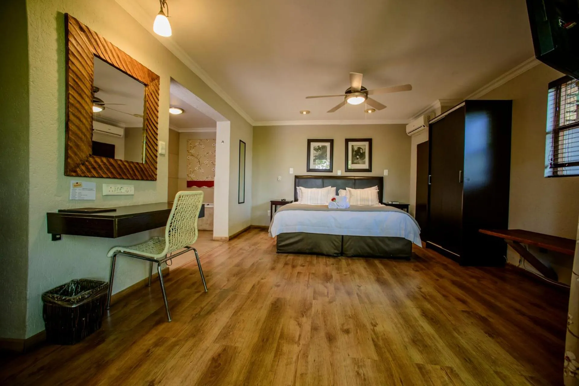 Bed in Zebrina Guest House