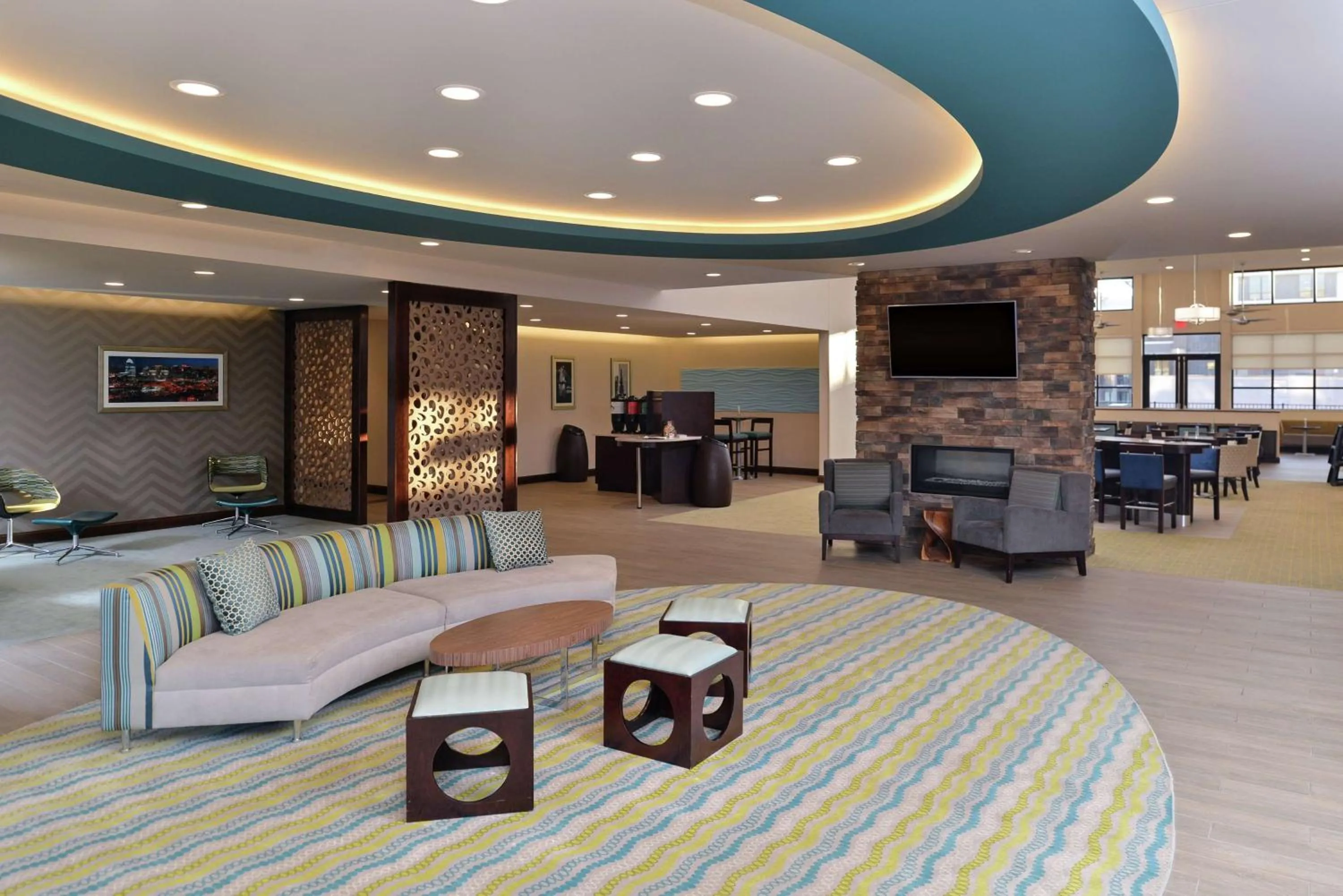 Lobby or reception in Homewood Suites by Hilton Cincinnati/Mason