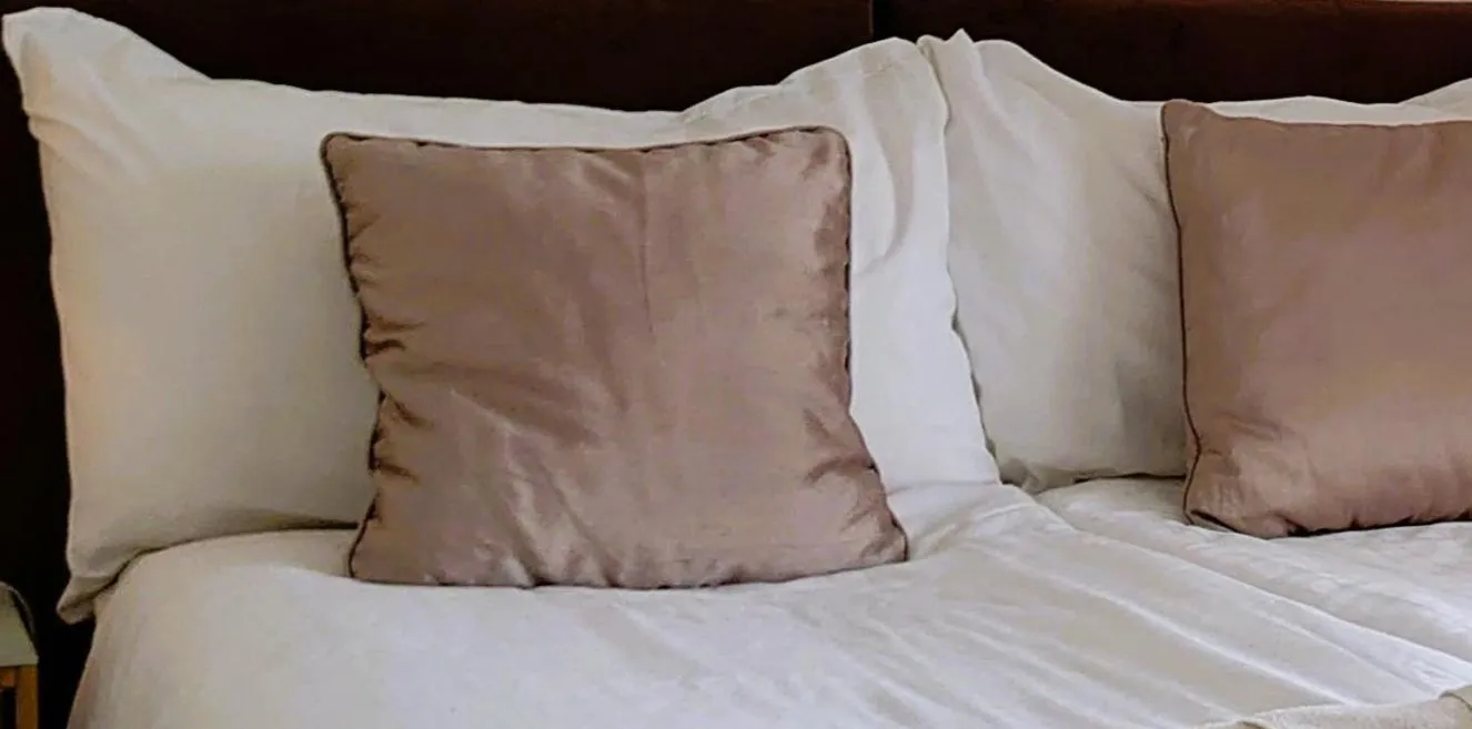 Property building, Bed in S.P.C Apartment by Brodderud