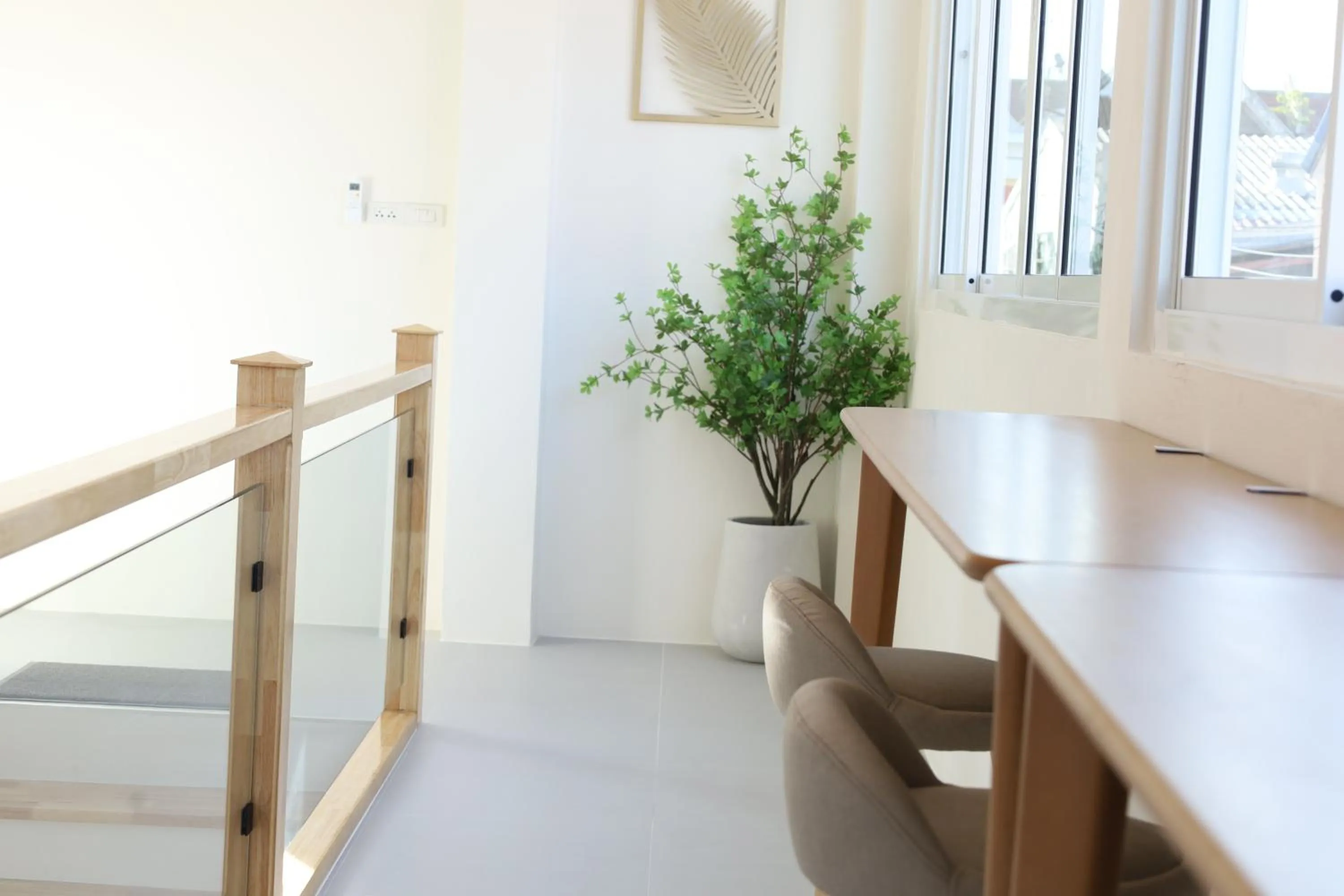 Seating area in S.P.C Apartment by Brodderud