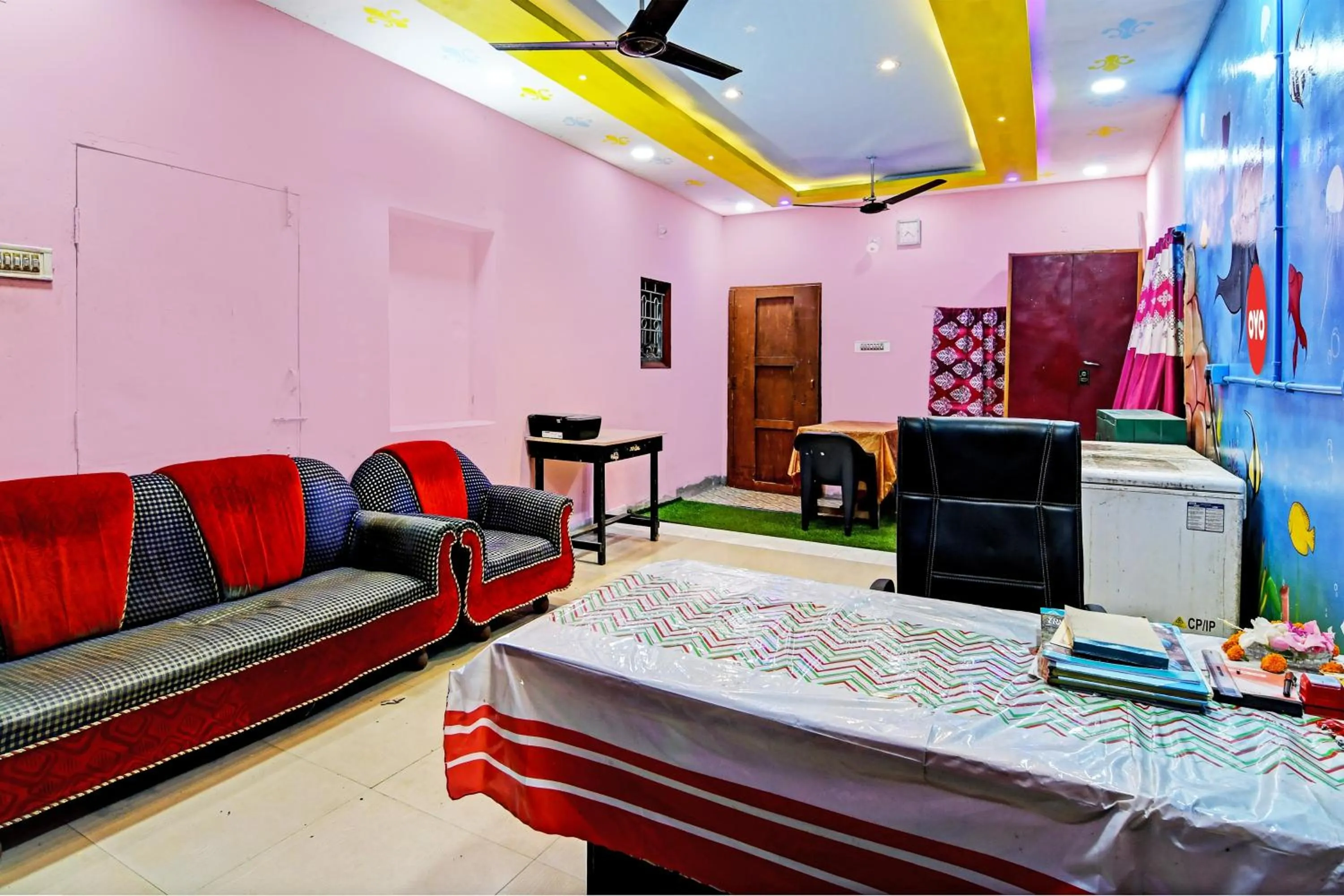 Lobby or reception in Hotel O Daffodil Lodge Dolphin restaurant