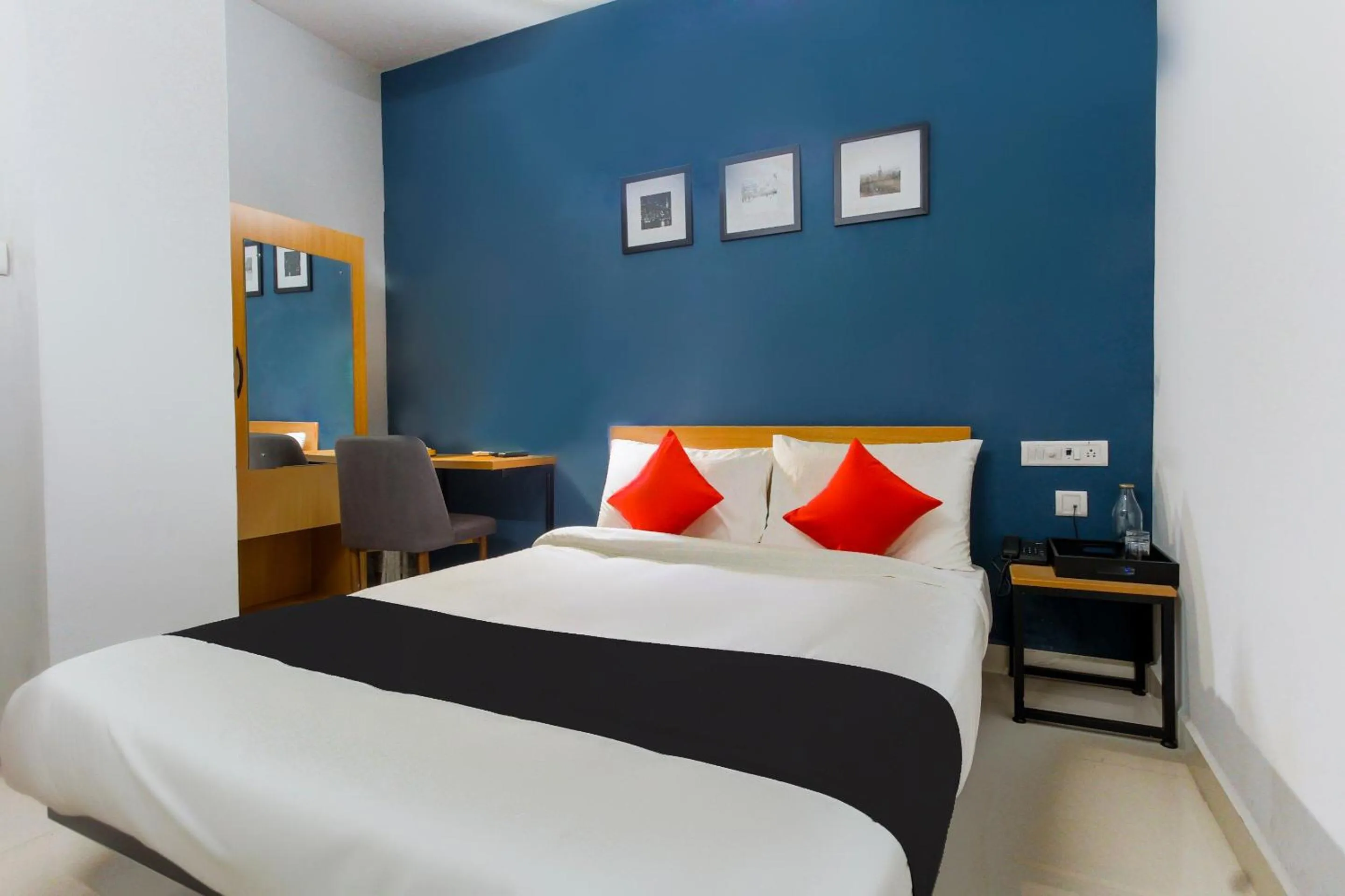 Facade/entrance in Hotel O Murugan Rooms