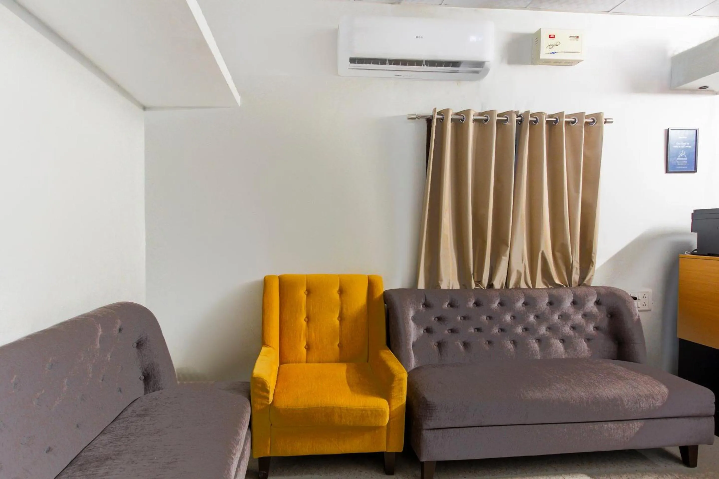 Lobby or reception in Hotel O Murugan Rooms