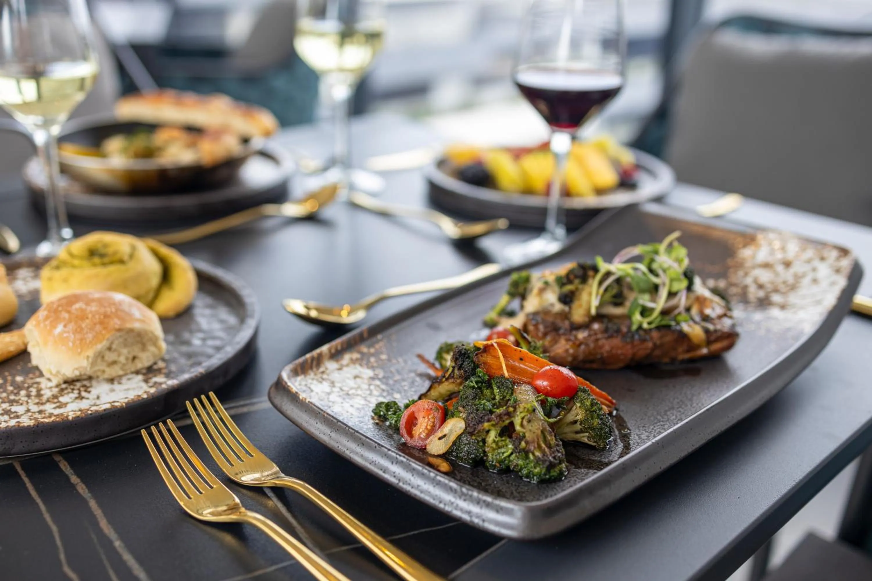 Restaurant/places to eat in Coastlands Skye Hotel, Ridgeside, Umhlanga