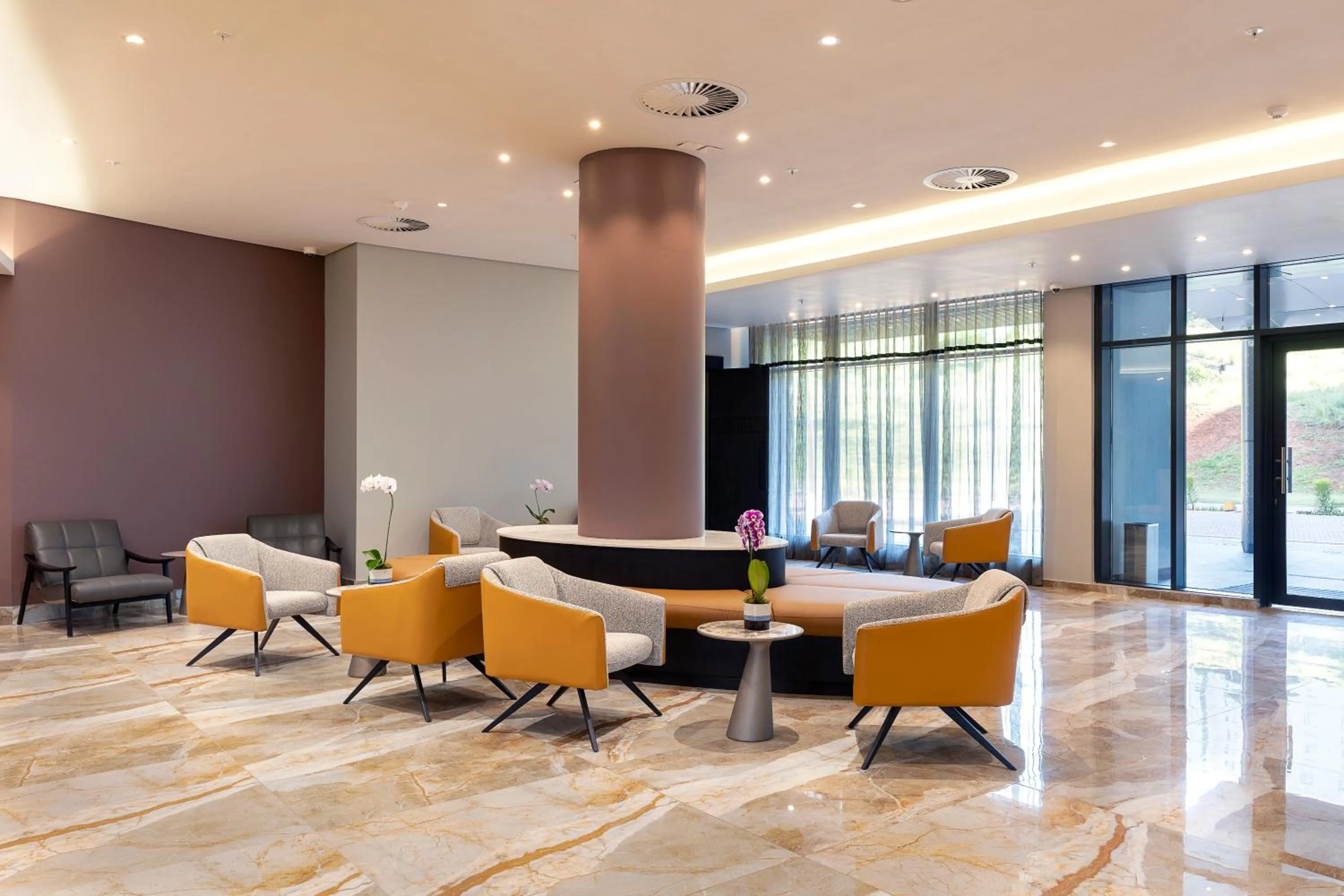 Lobby or reception in Coastlands Skye Hotel, Ridgeside, Umhlanga