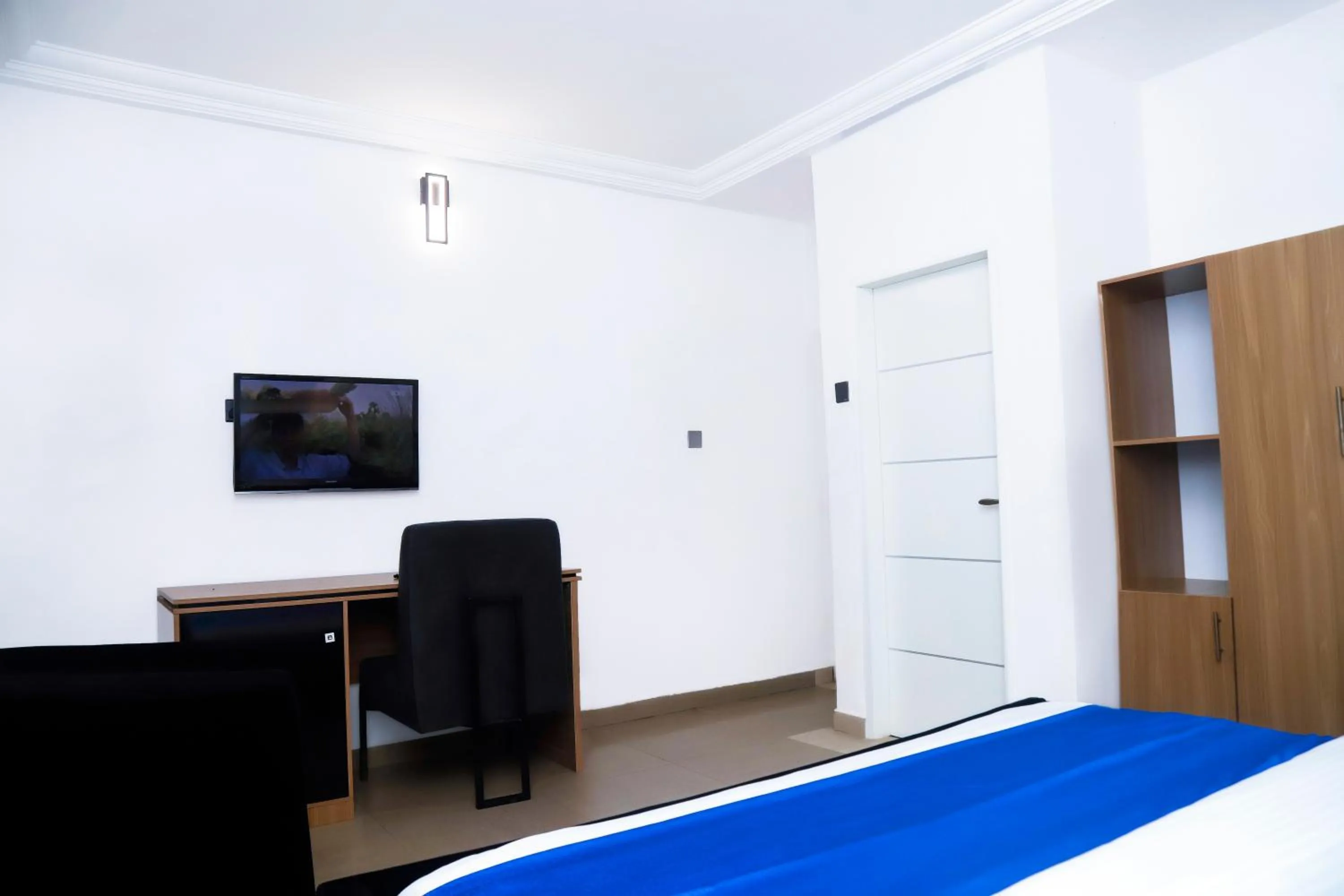 Bed in Western Dreams Hotel