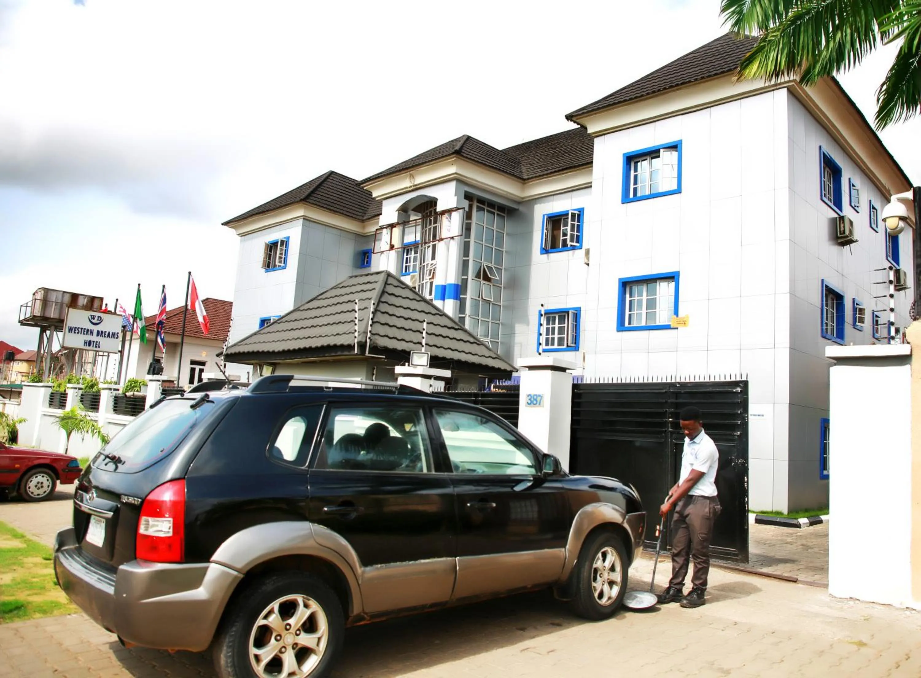 Western Dreams Hotel