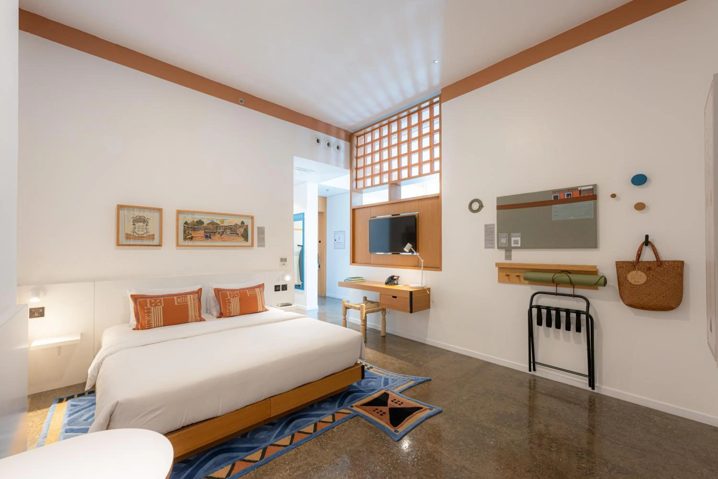 Bedroom, Bed in Shada Hotel Dubai - فندق شدا دبي