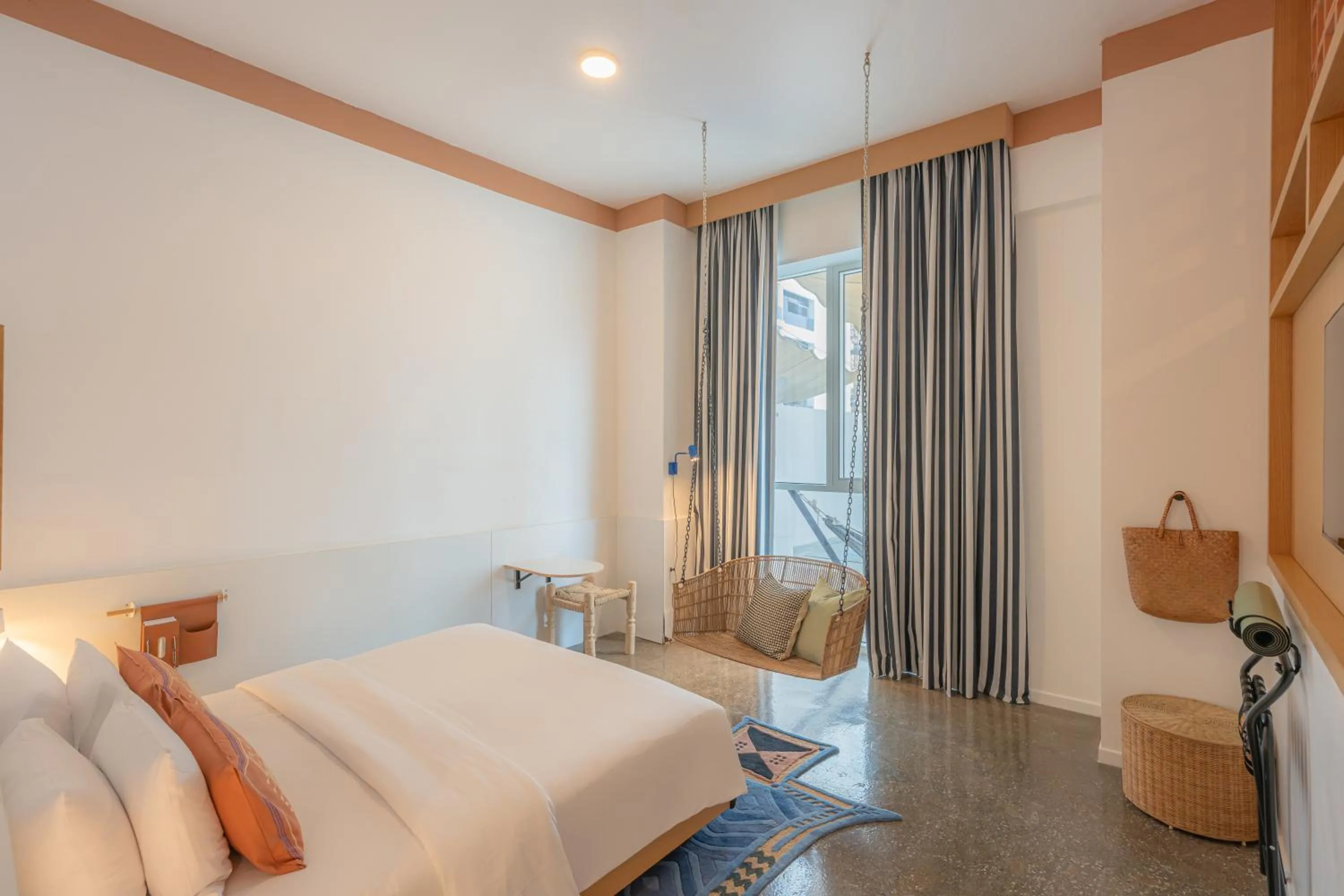 Bedroom, Bed in Shada Hotel Dubai - فندق شدا دبي