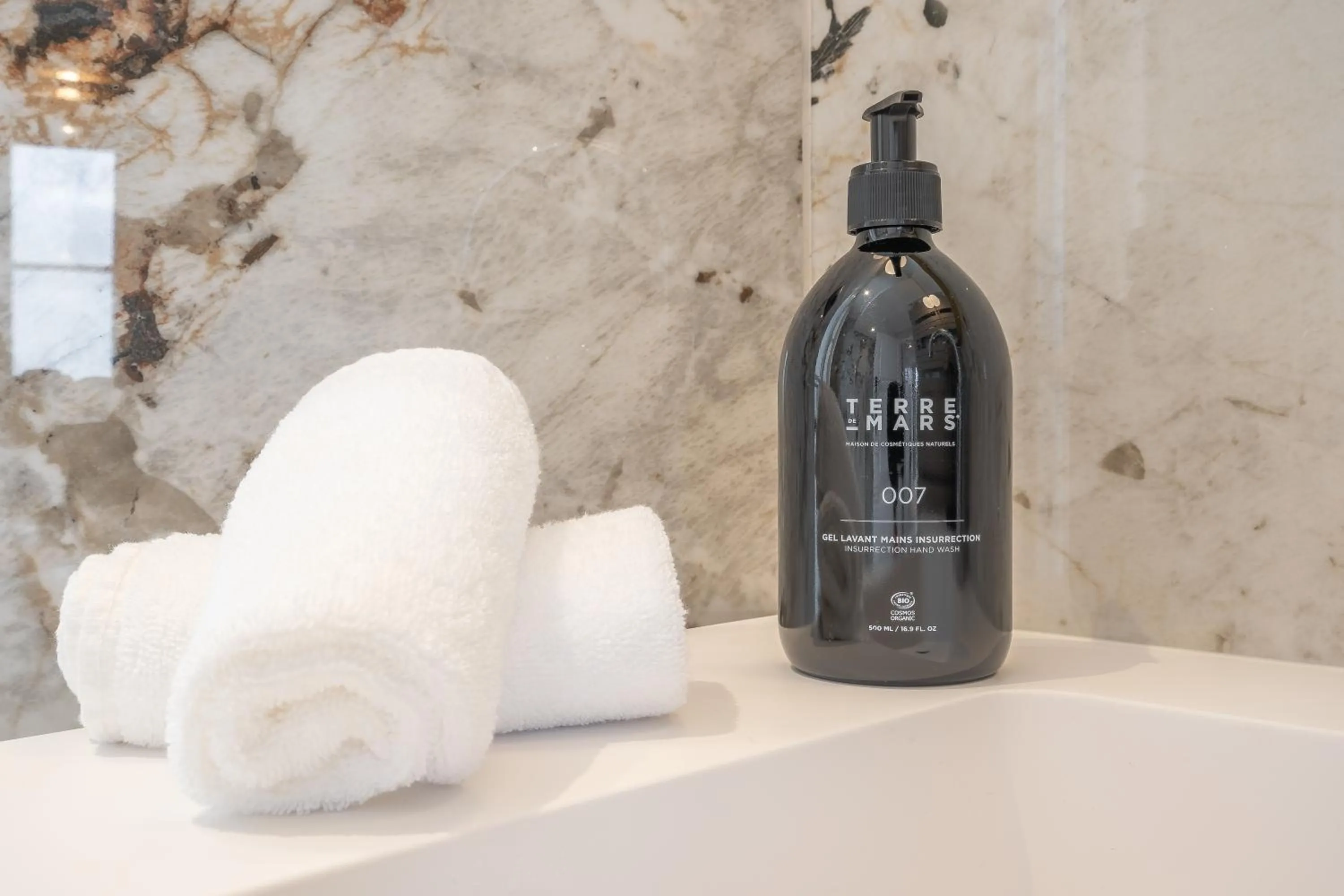 Bathroom in Yuna Saint-Germain-des-Prés - Serviced Apartments