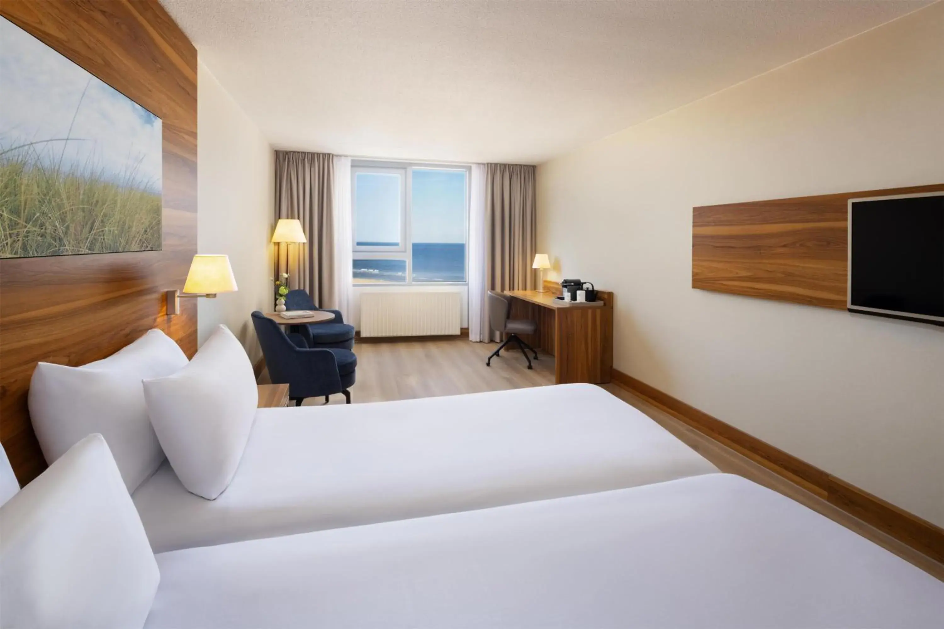 Standard Twin Room with Sea View in NH Zandvoort Hotel Standard Twin Room with Sea View in NH Zandvoort Hotel