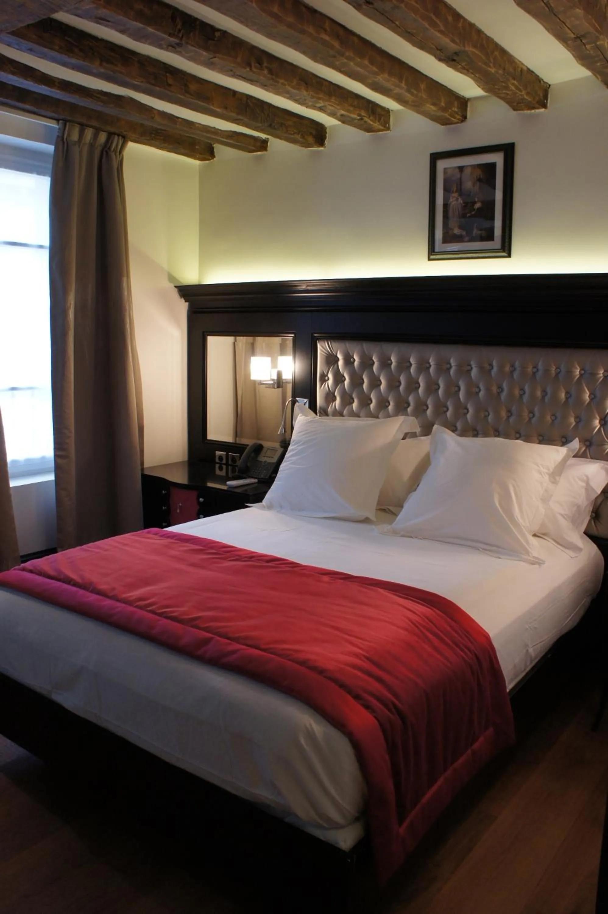 Bed in Tonic Hotel Saint Germain des Prés