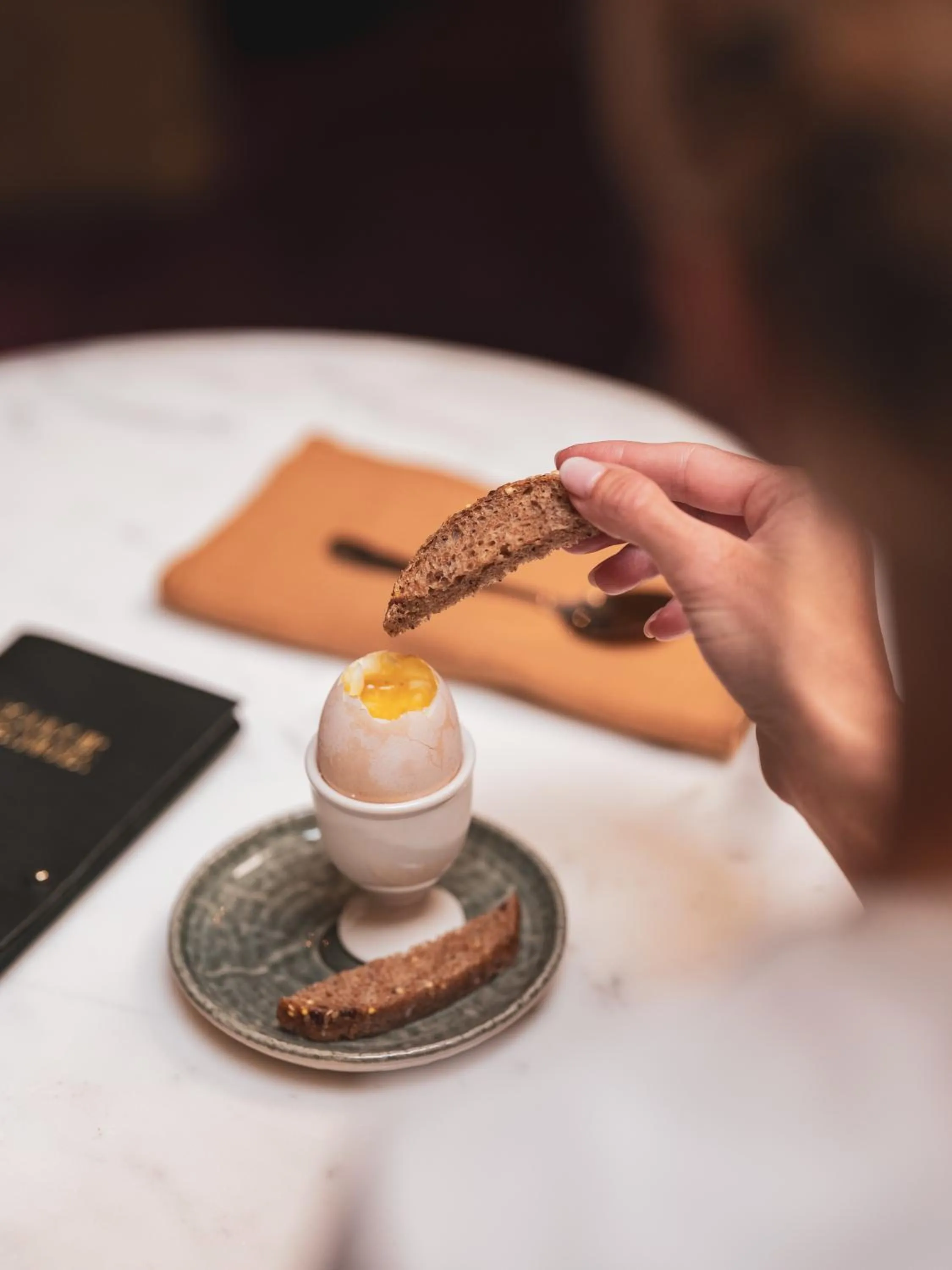 Breakfast in Boudoir des Muses