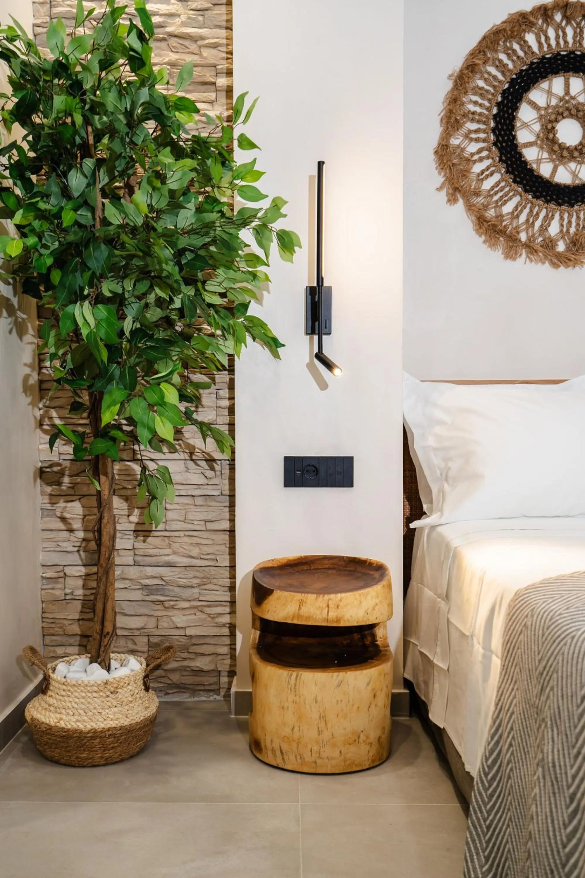 Bed in Legato Spa Suites