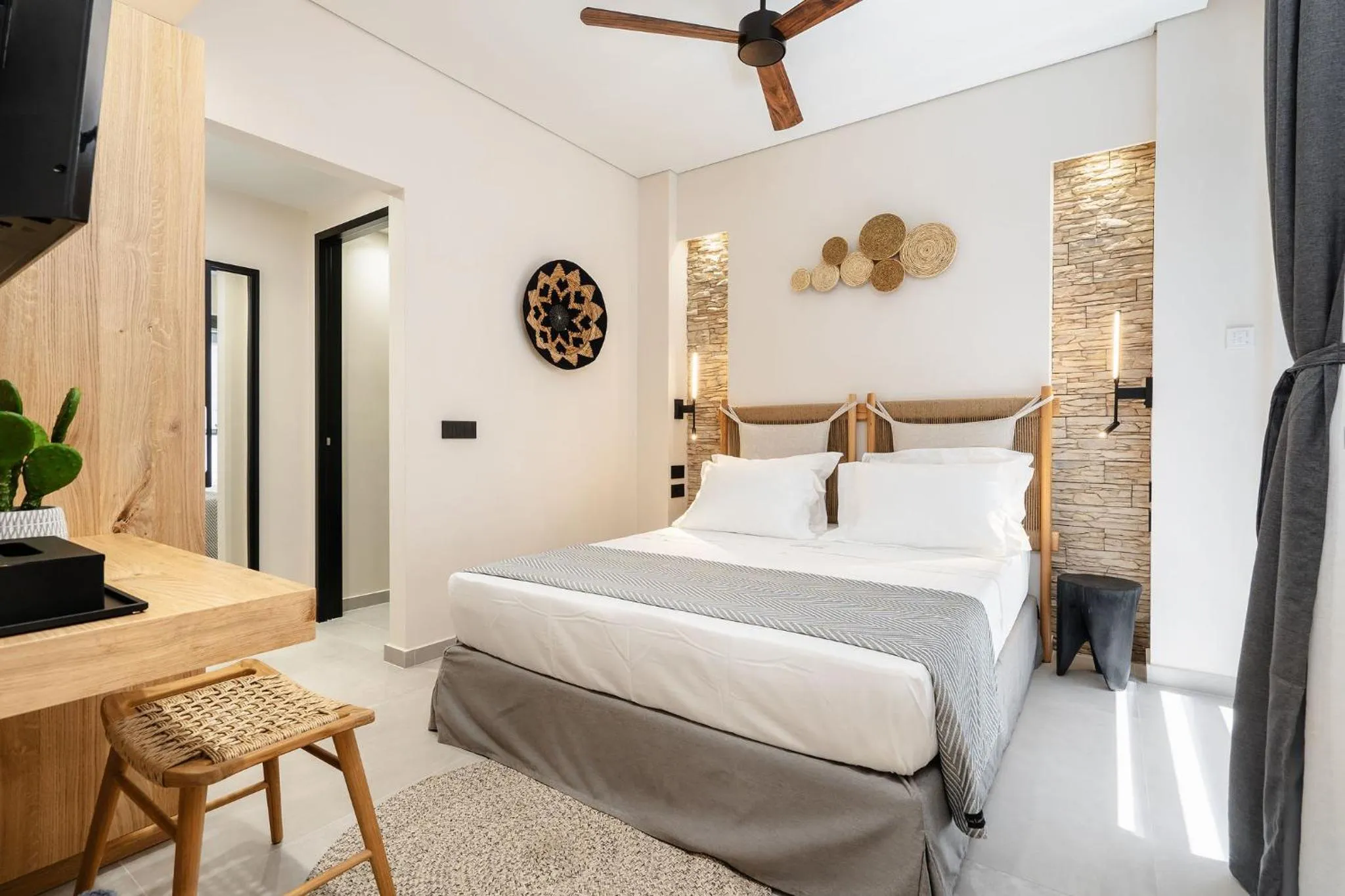 Bedroom, Bed in Legato Spa Suites