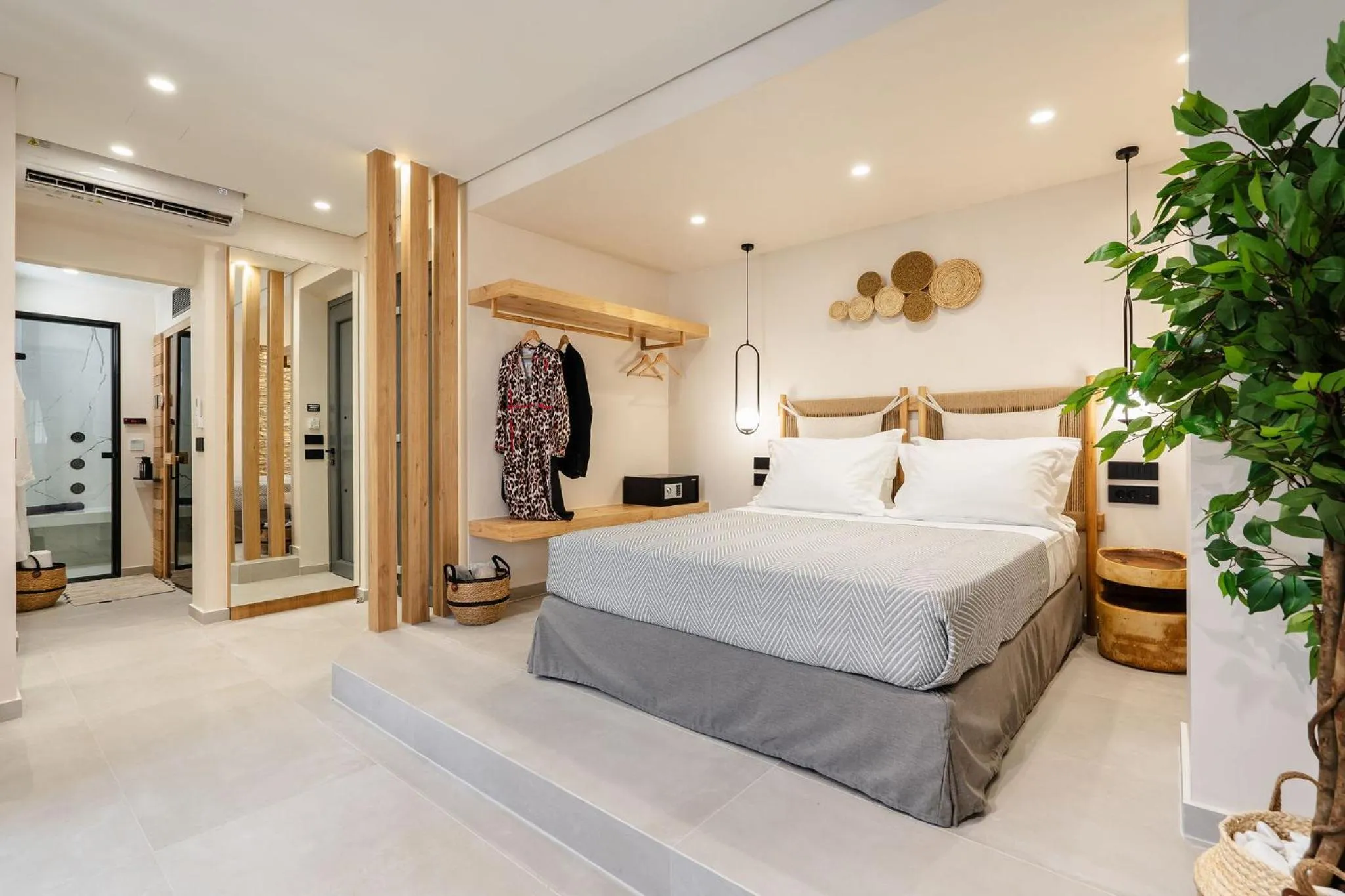 Bed in Legato Spa Suites