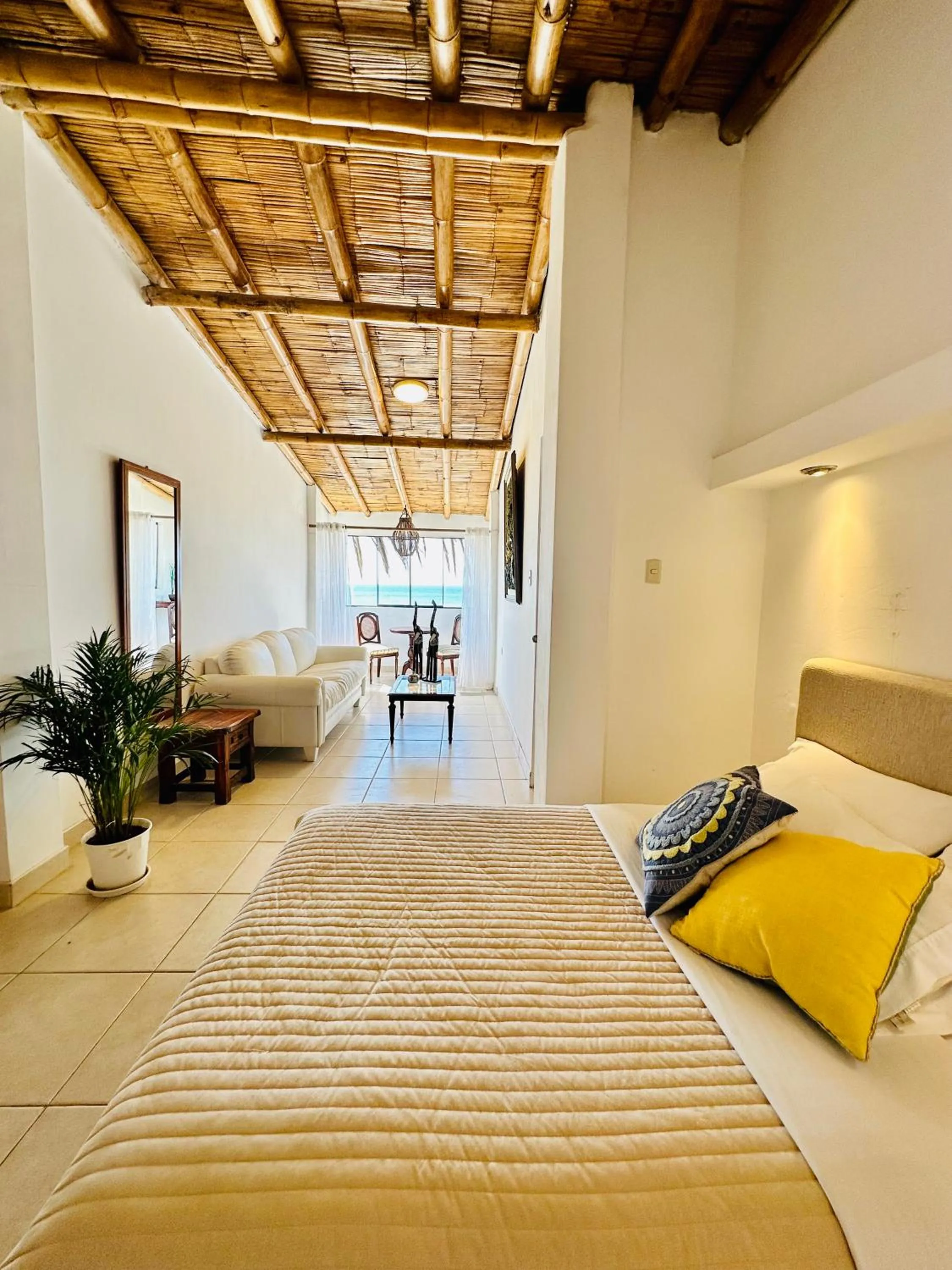 Bed in Hotel Puerto Antiguo