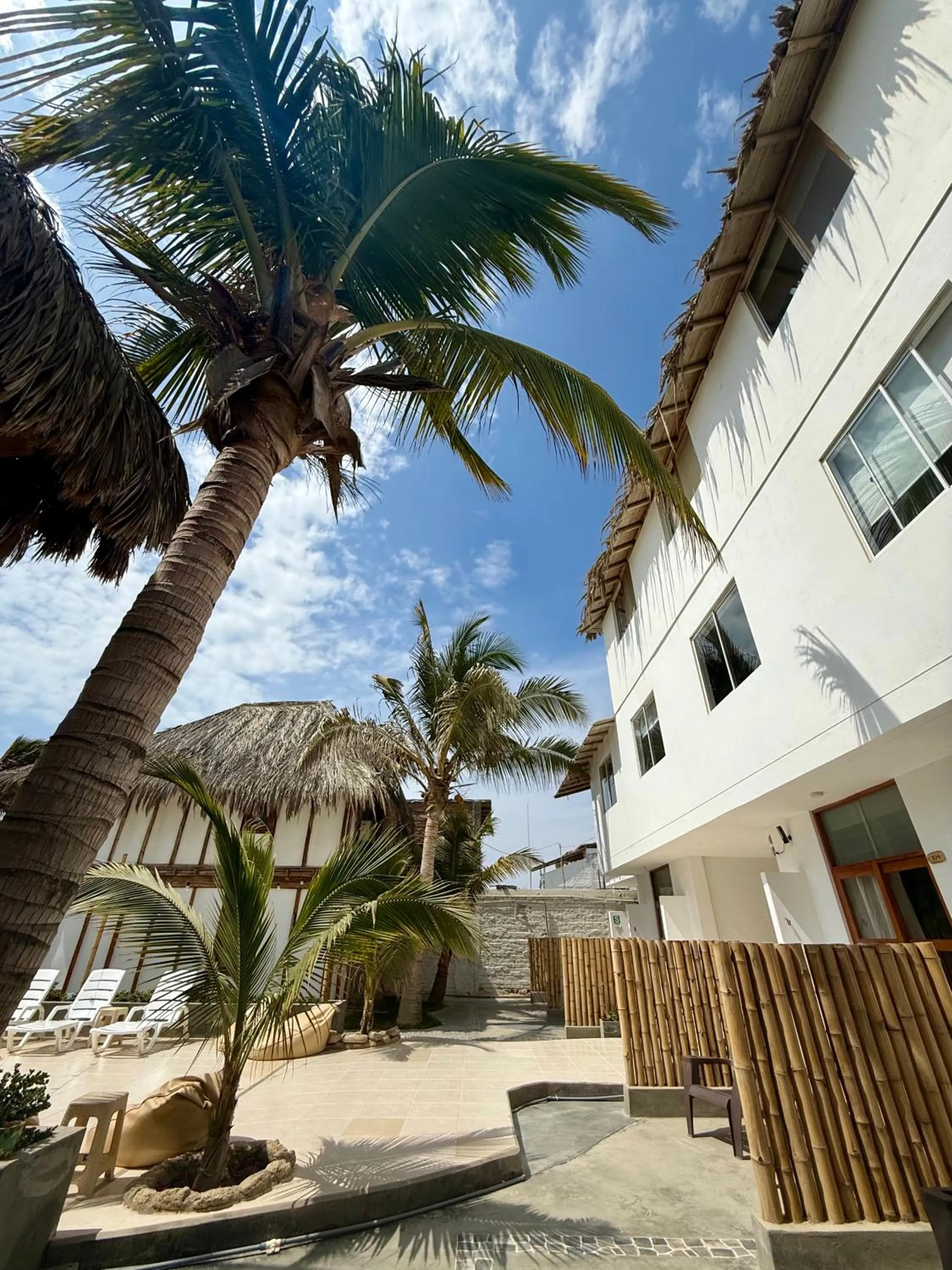 Property building in Hotel Puerto Antiguo