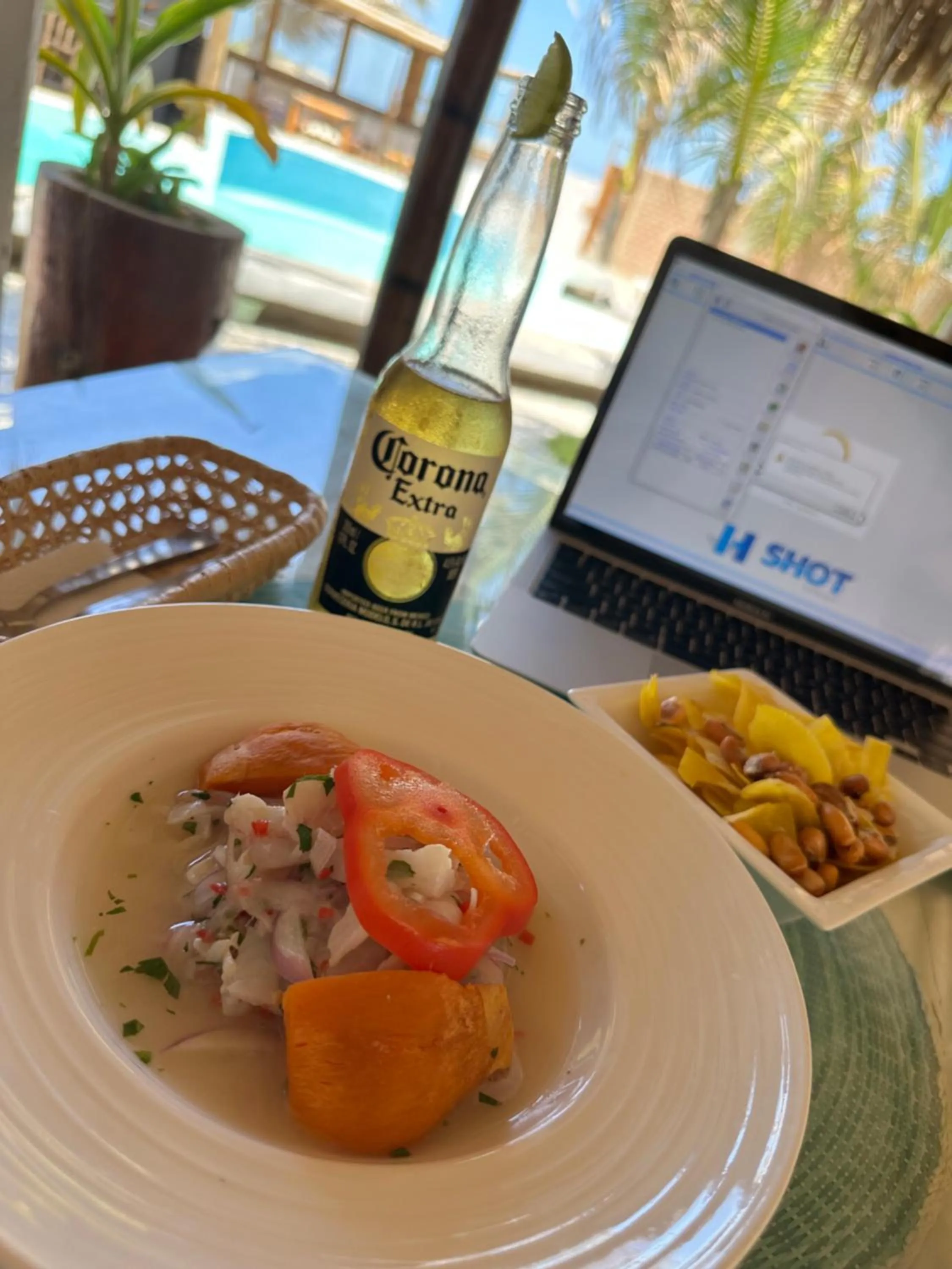 Food and drinks in Hotel Puerto Antiguo