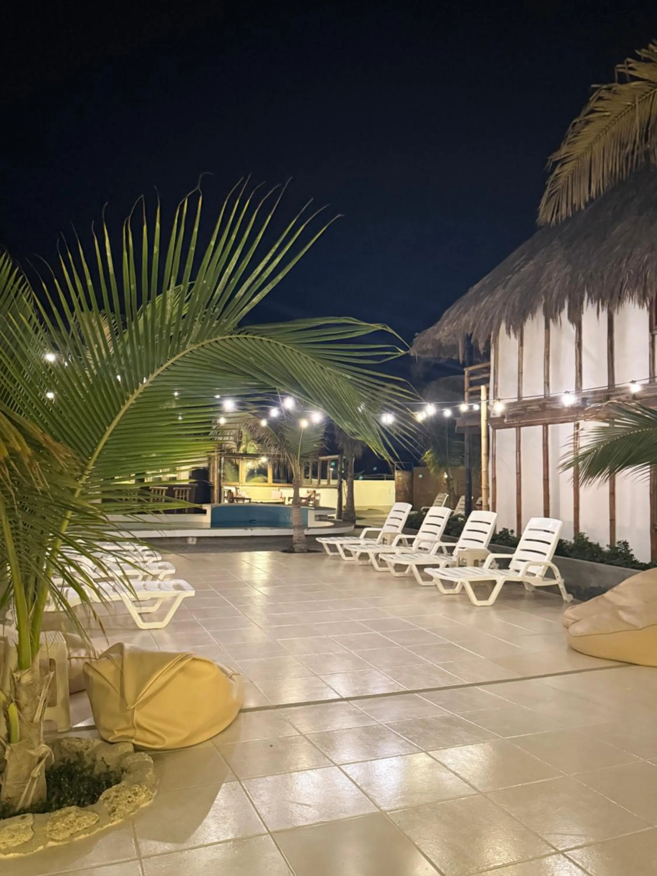 Patio in Hotel Puerto Antiguo