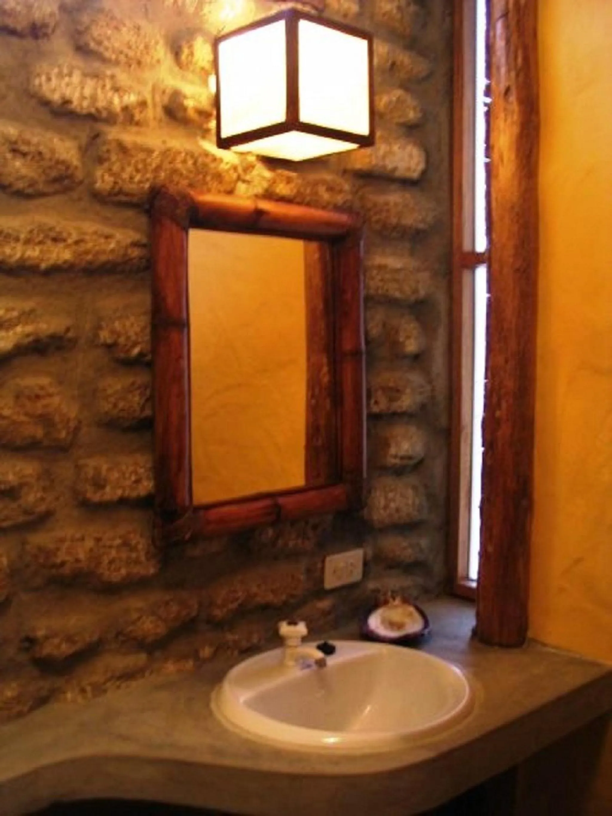 Bathroom in Hotel Puerto Antiguo