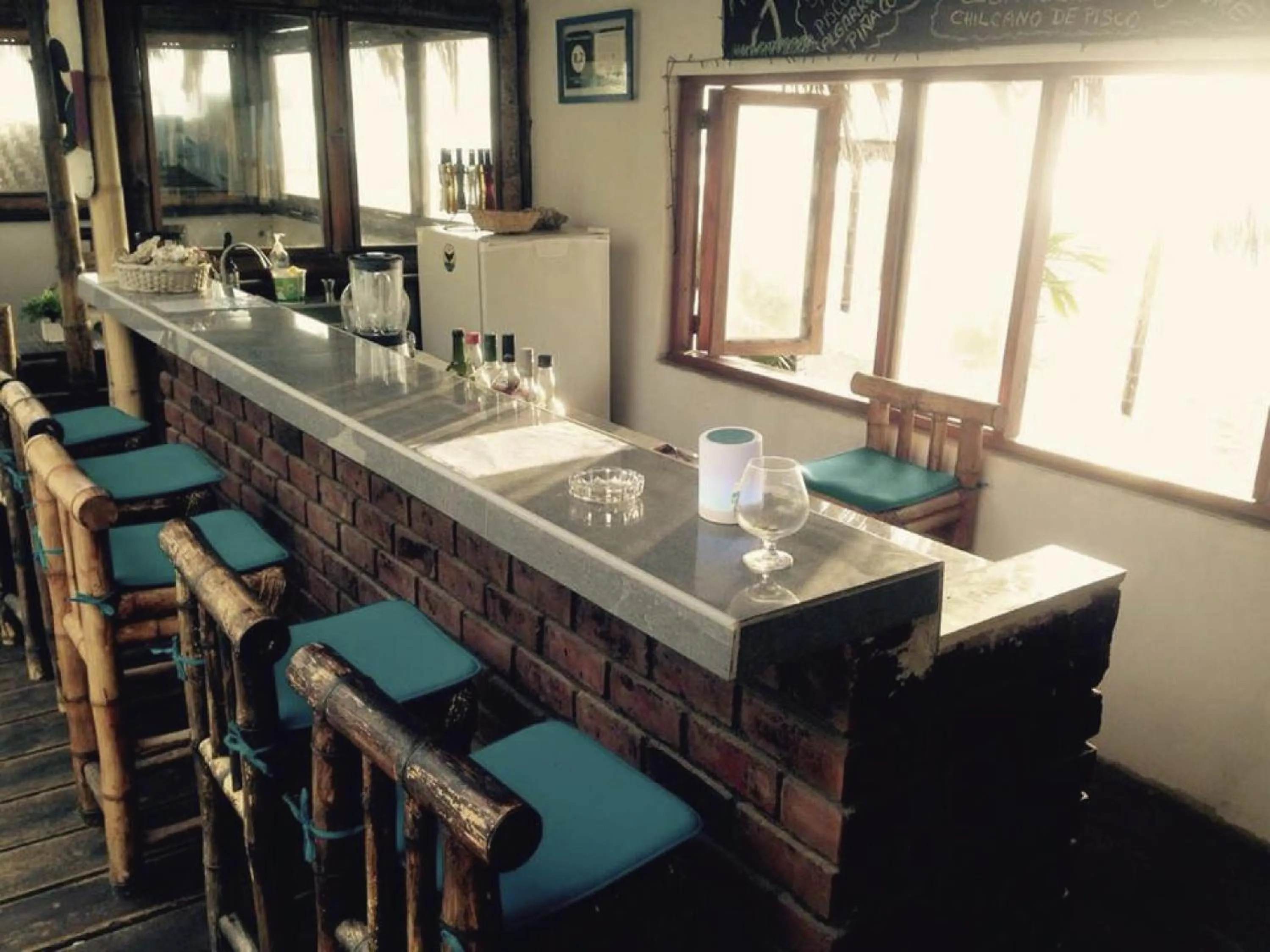 Lounge or bar in Hotel Puerto Antiguo