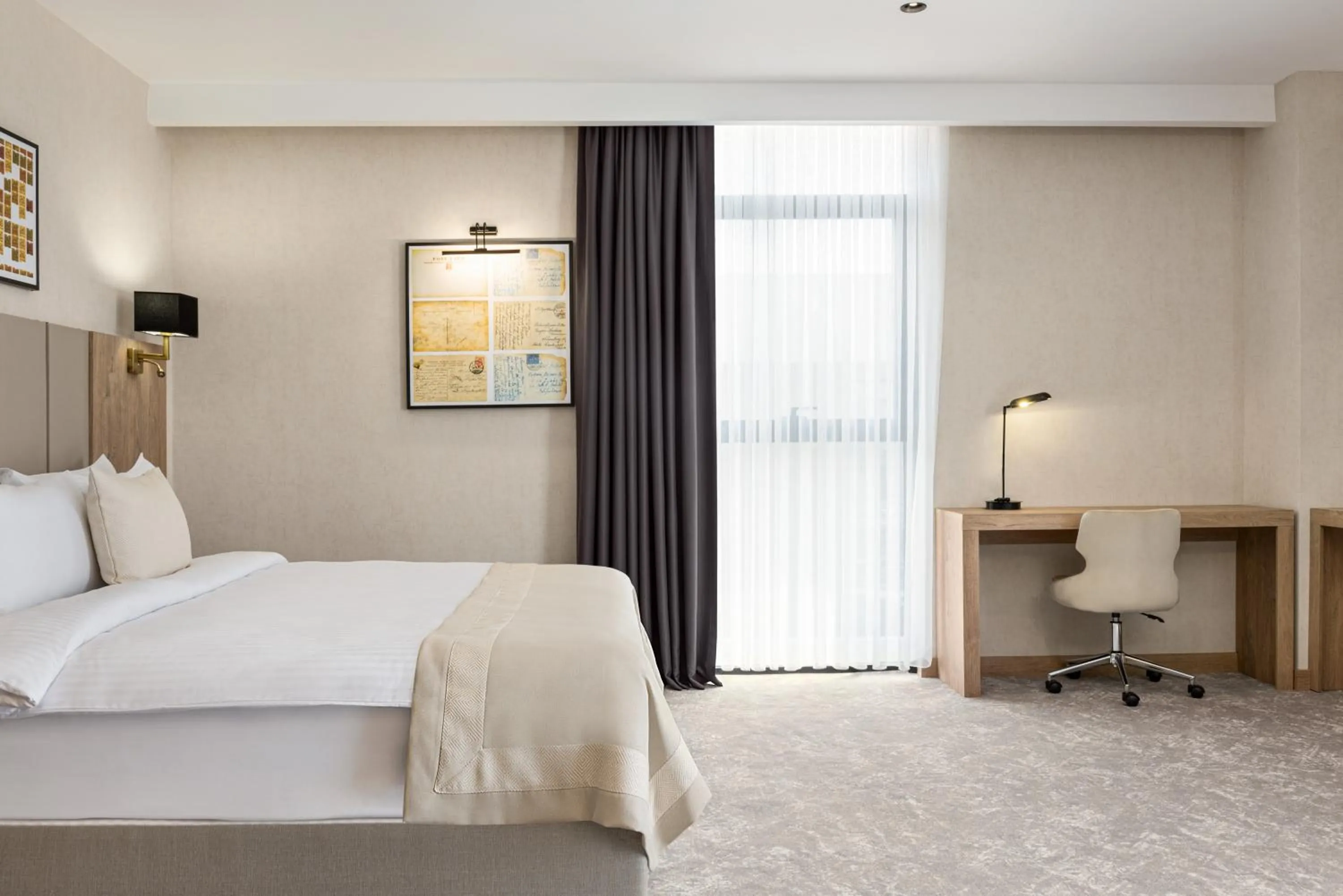 Bedroom, Bed in Ramada Plaza By Wyndham Batman