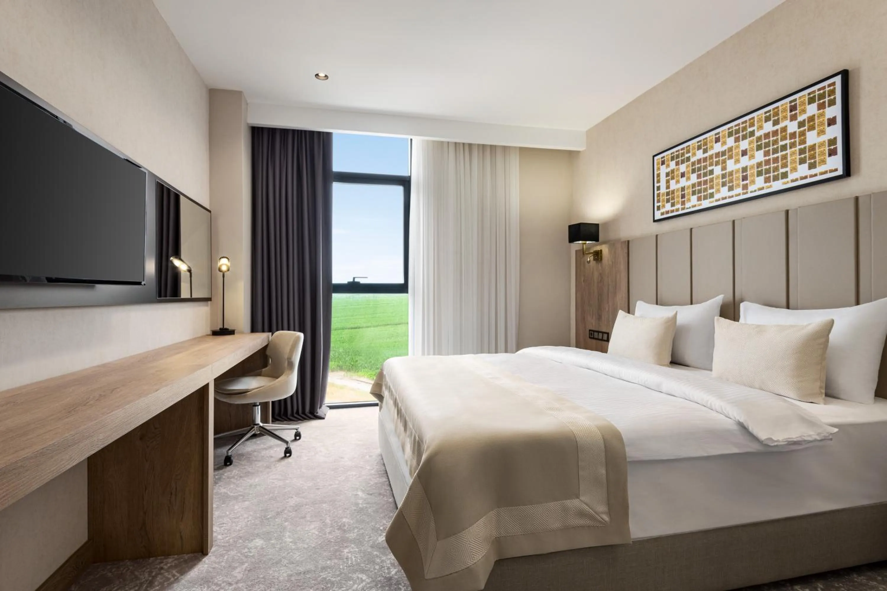 Bedroom, Bed in Ramada Plaza By Wyndham Batman