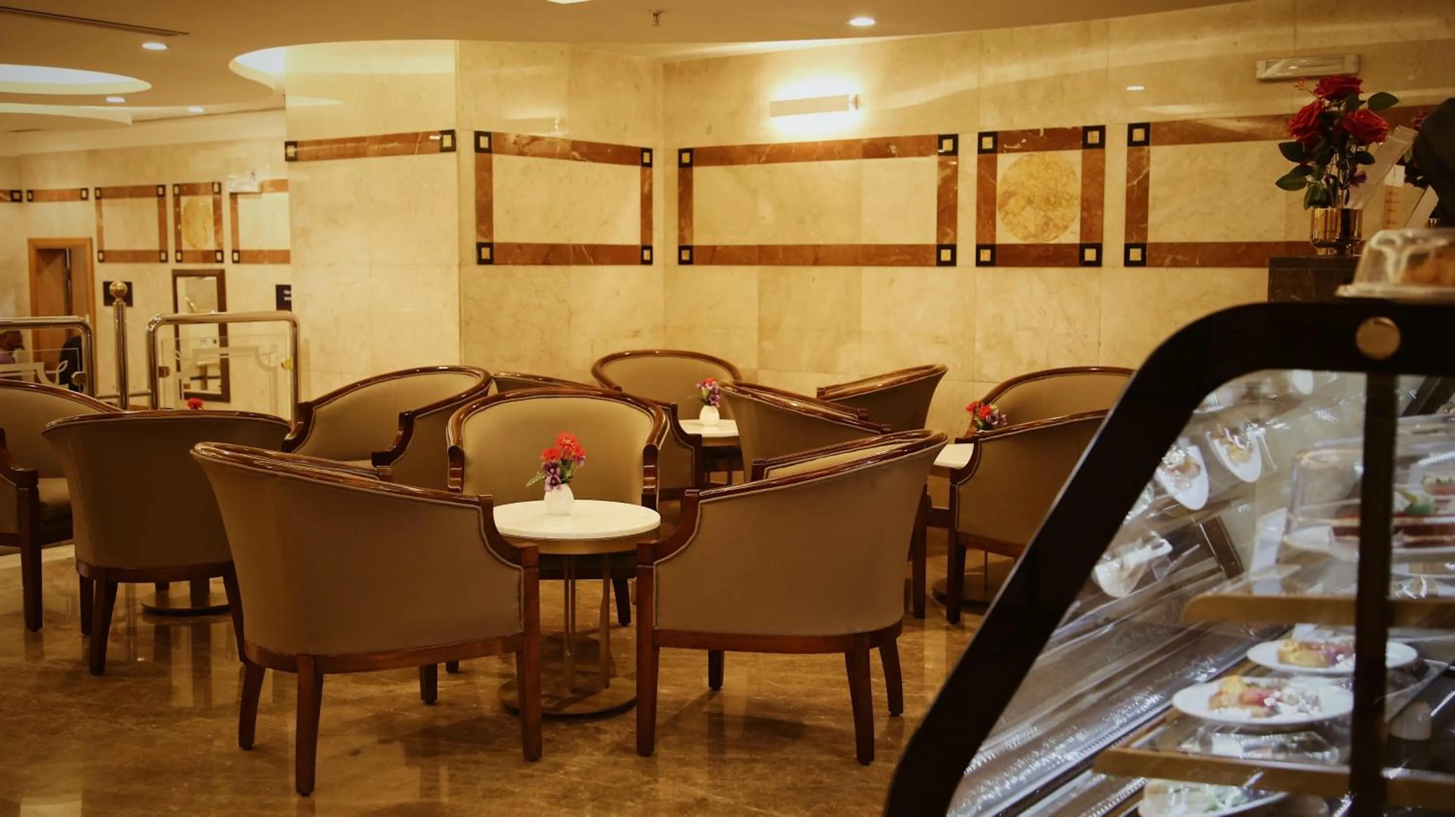 Seating area in Nozol Royal Inn Hotel