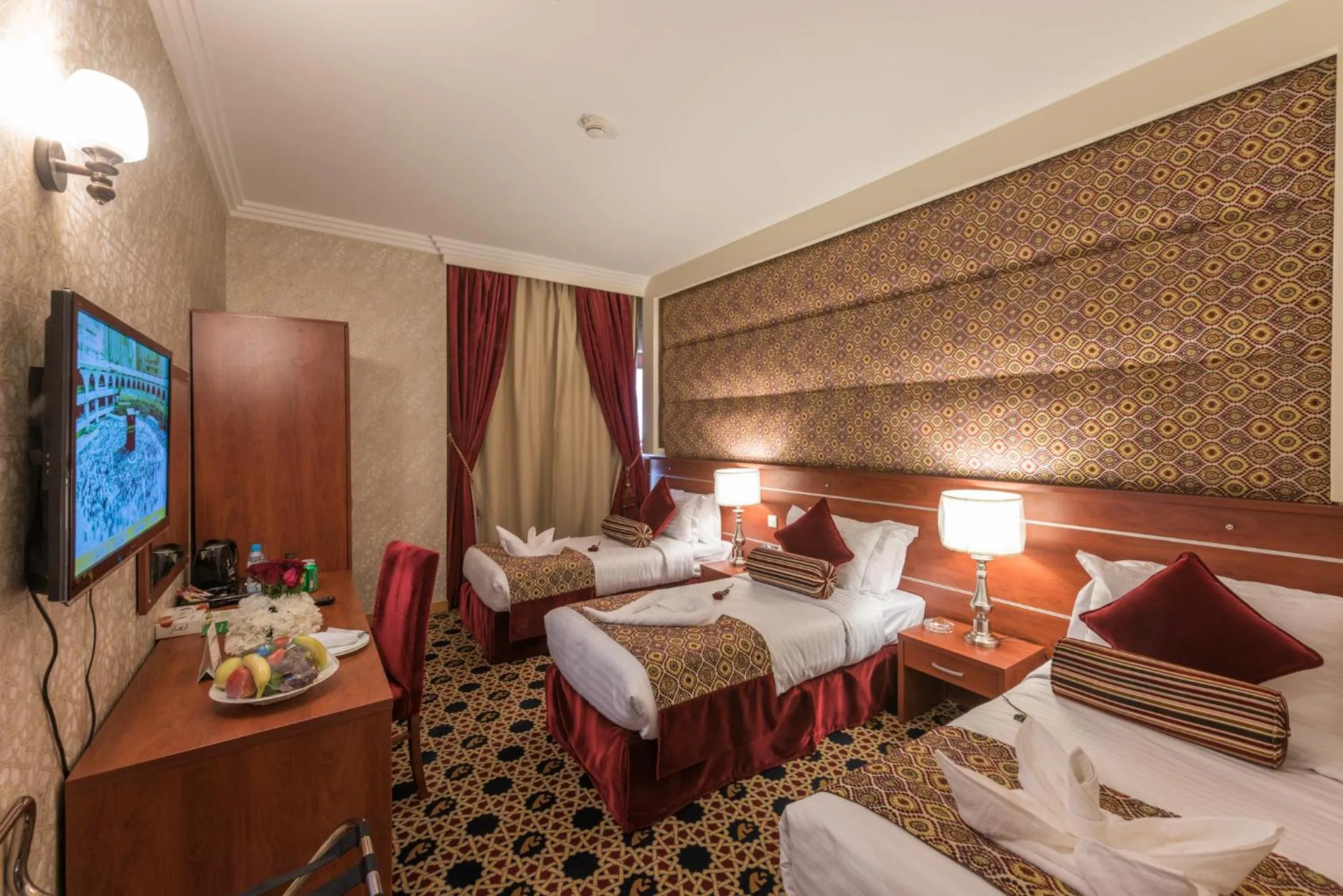 Bedroom, Bed in Nusk Al Madinah