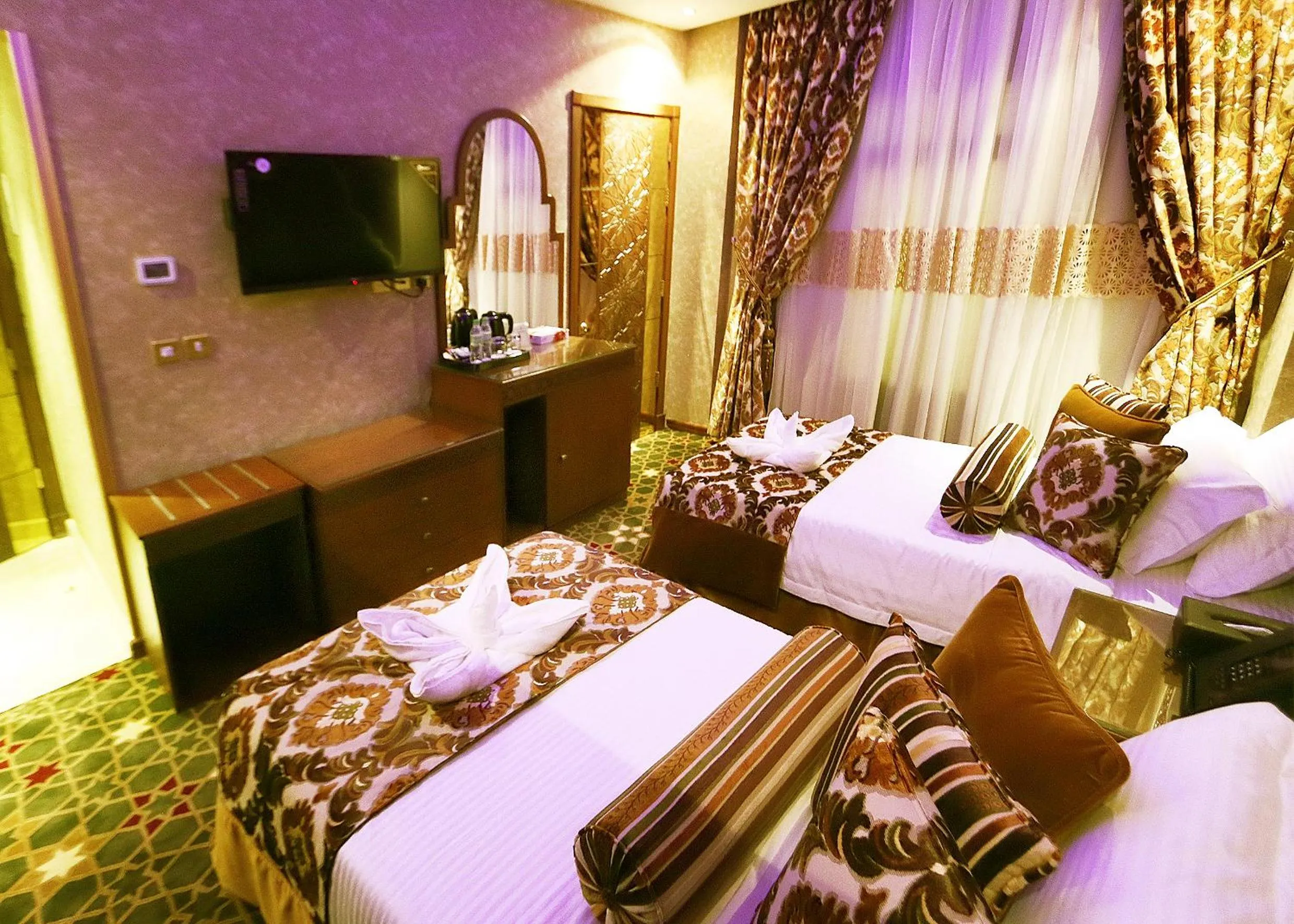 Bed in Nusk Al Madinah