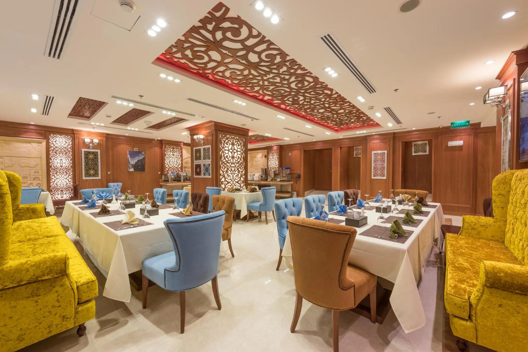 Restaurant/places to eat in Nusk Al Madinah