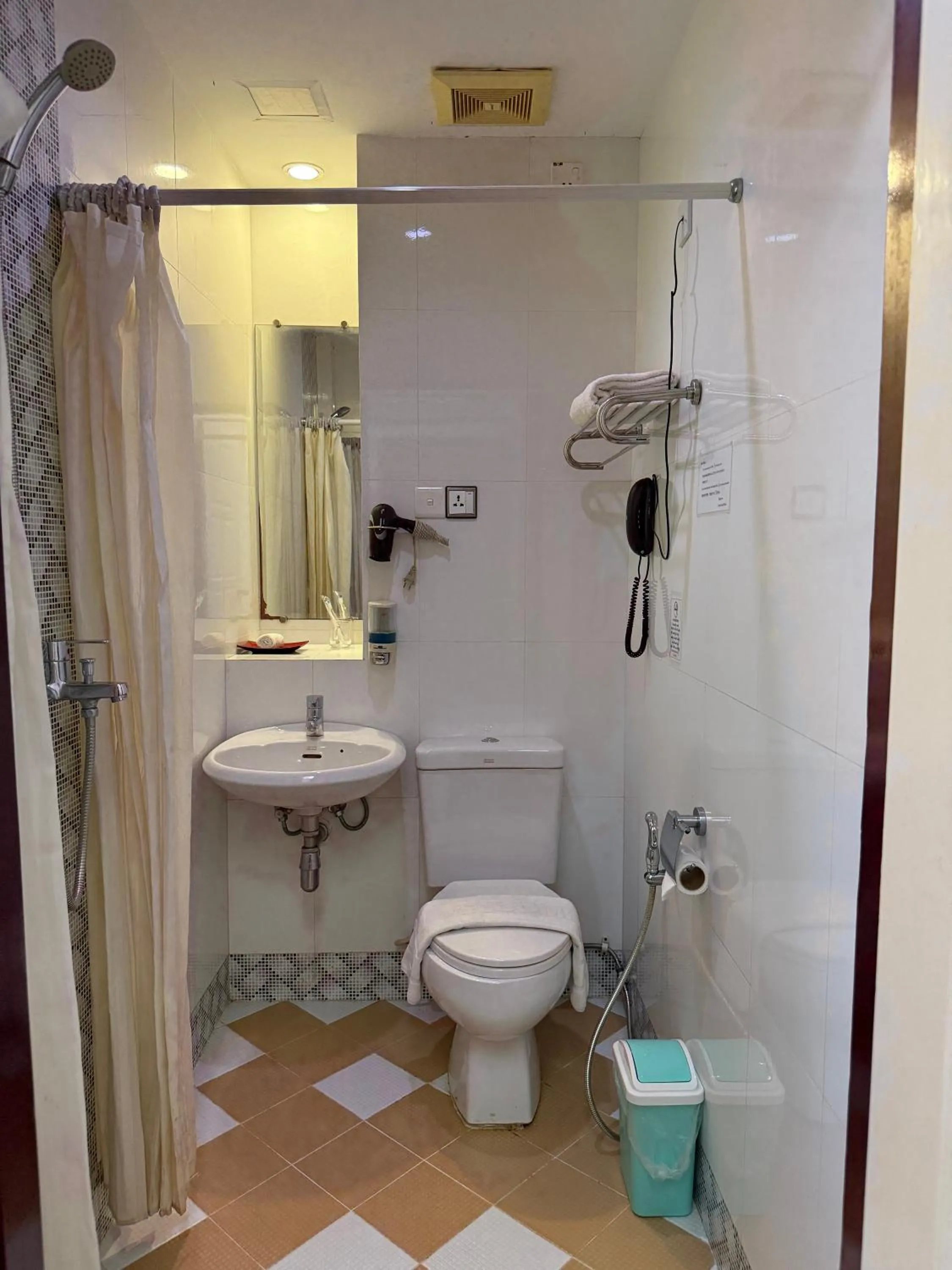 Shower in Grand Laurel Hotel