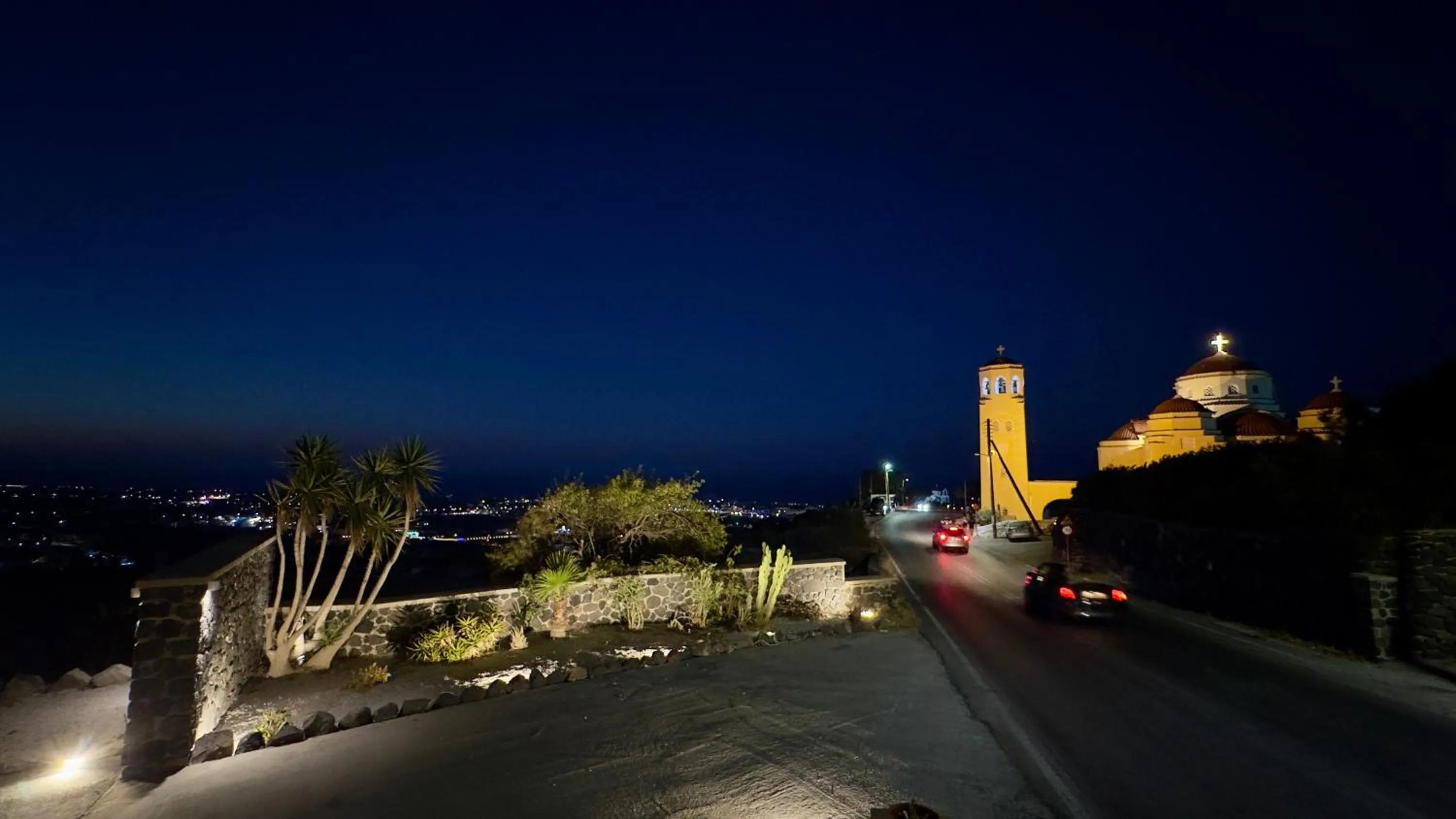 Nearby landmark in Salida Del Sol Santorini