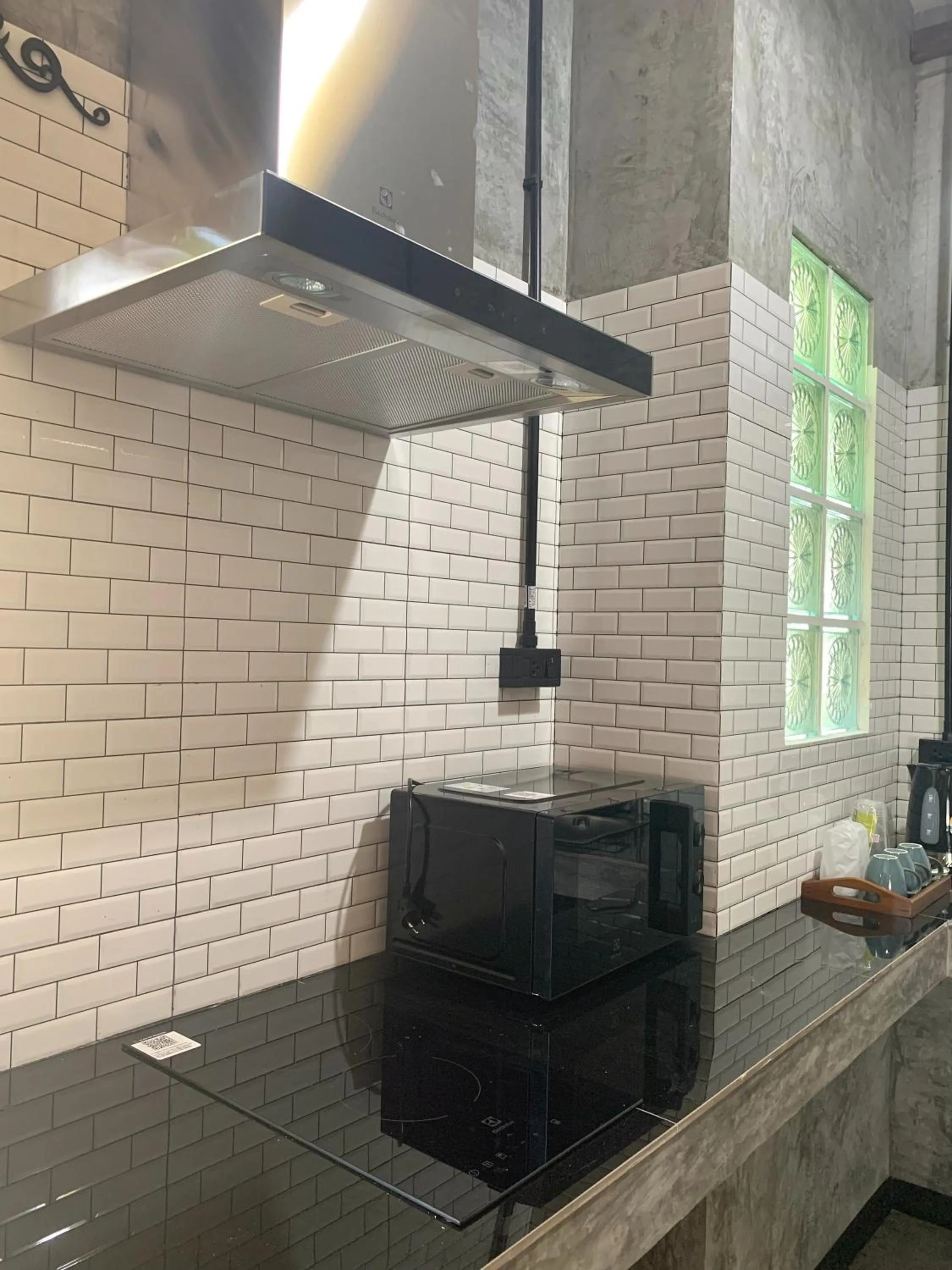 Kitchen or kitchenette in Forest Bungalows & Mama's Restaurant