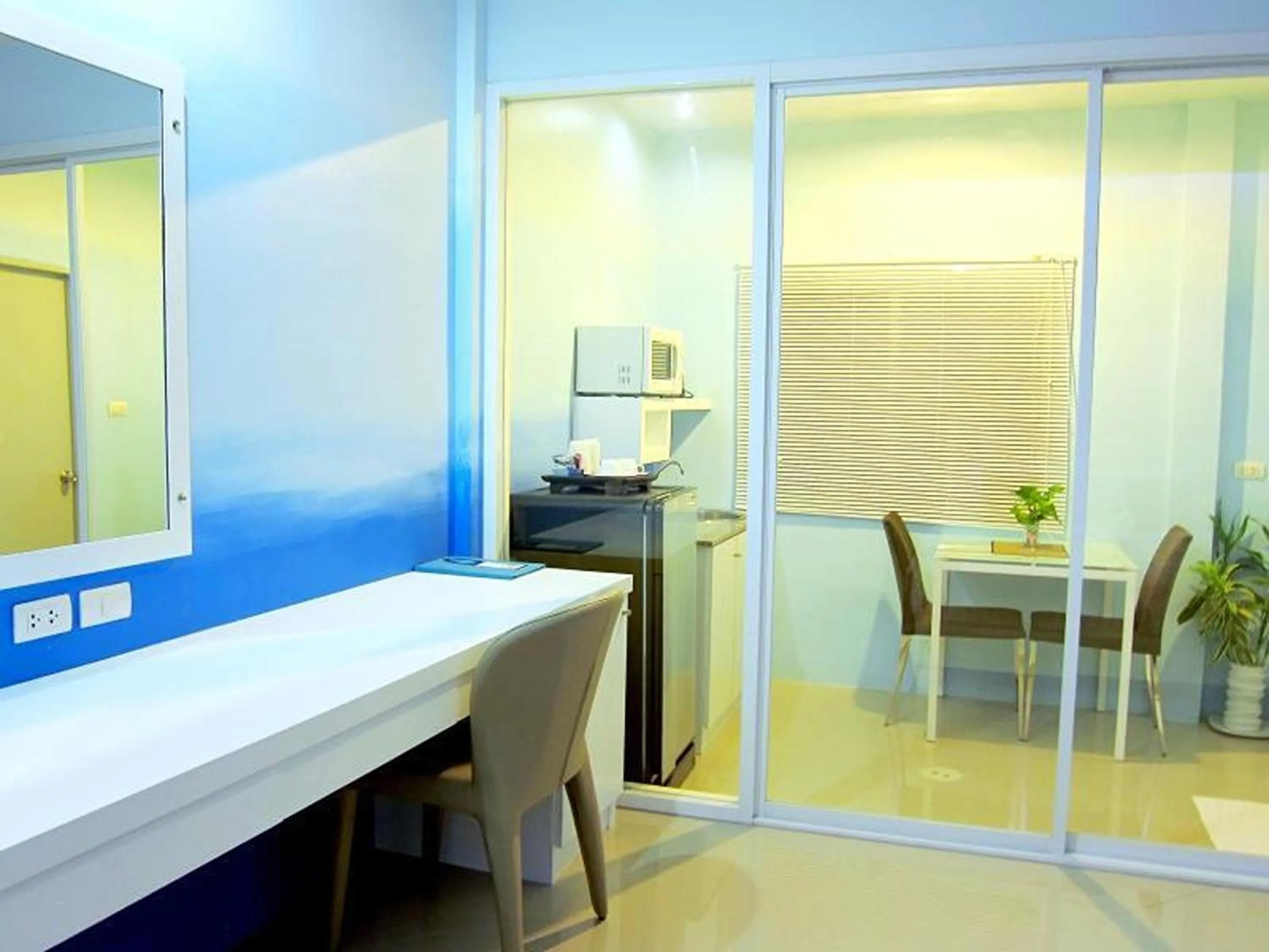 Bed in Forest Bungalows & Mama's Restaurant