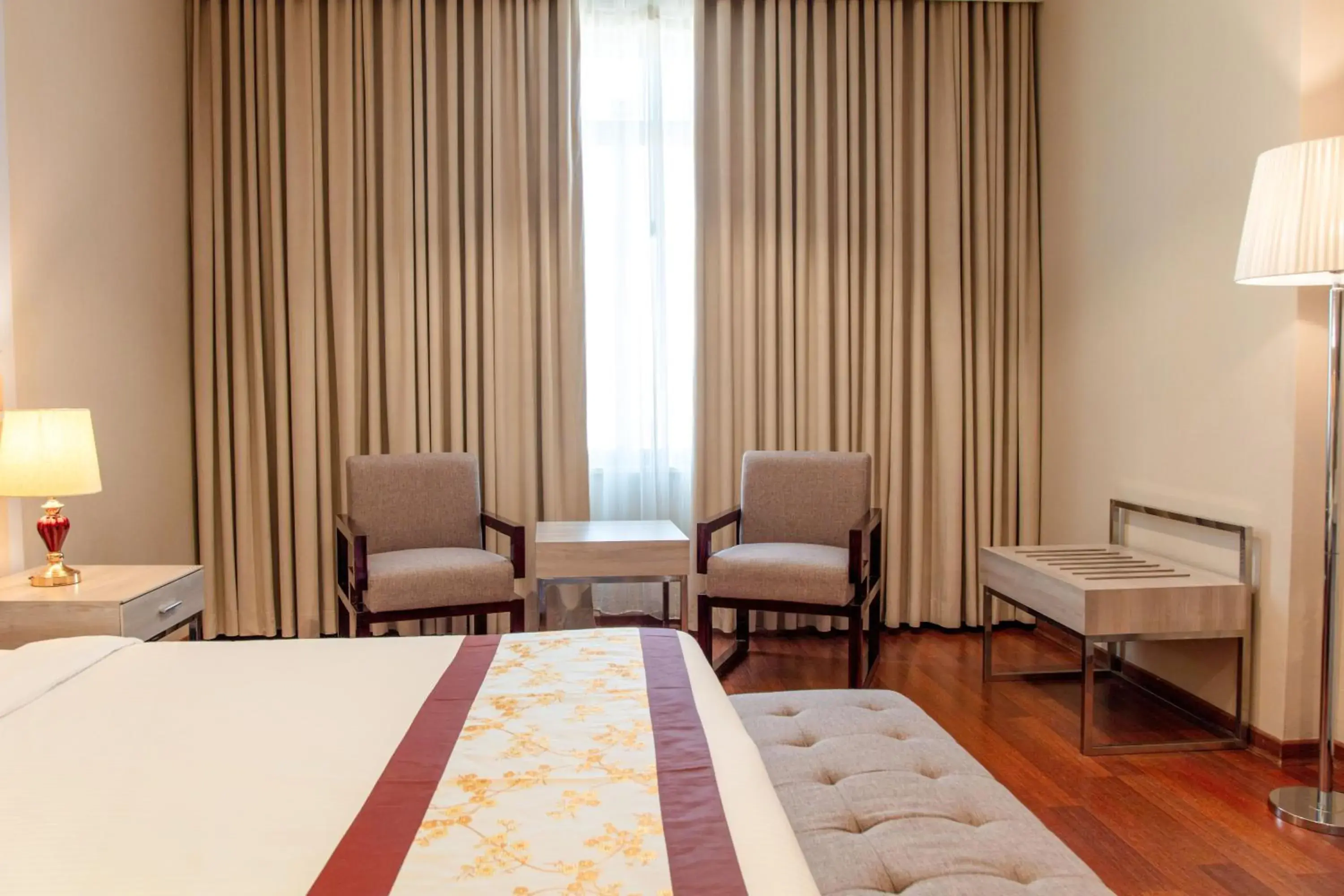 Deluxe Twin Room in City Tower Hotel Deluxe Twin Room in City Tower Hotel