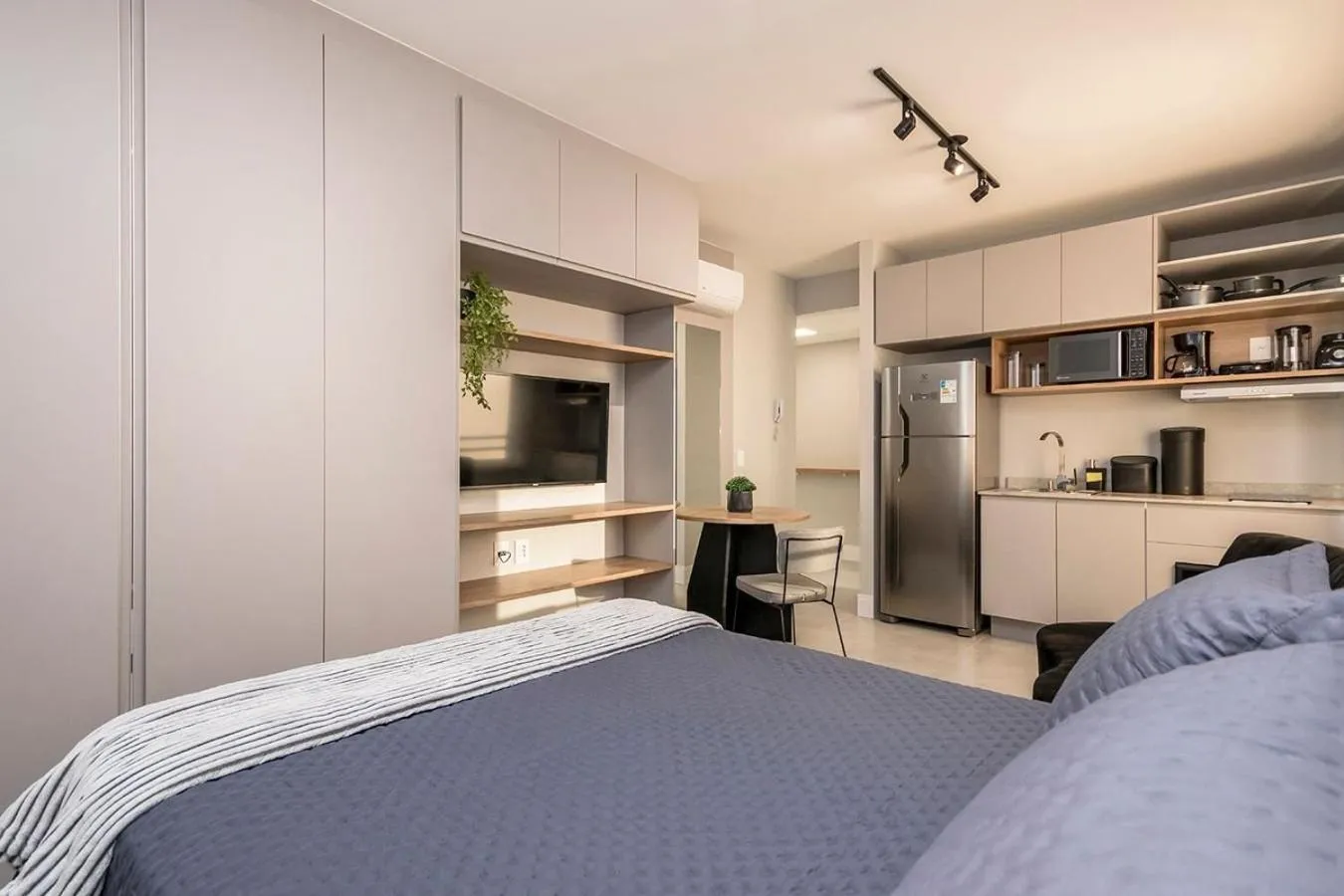 Bed in Lindo studio novo e moderno JRE1401