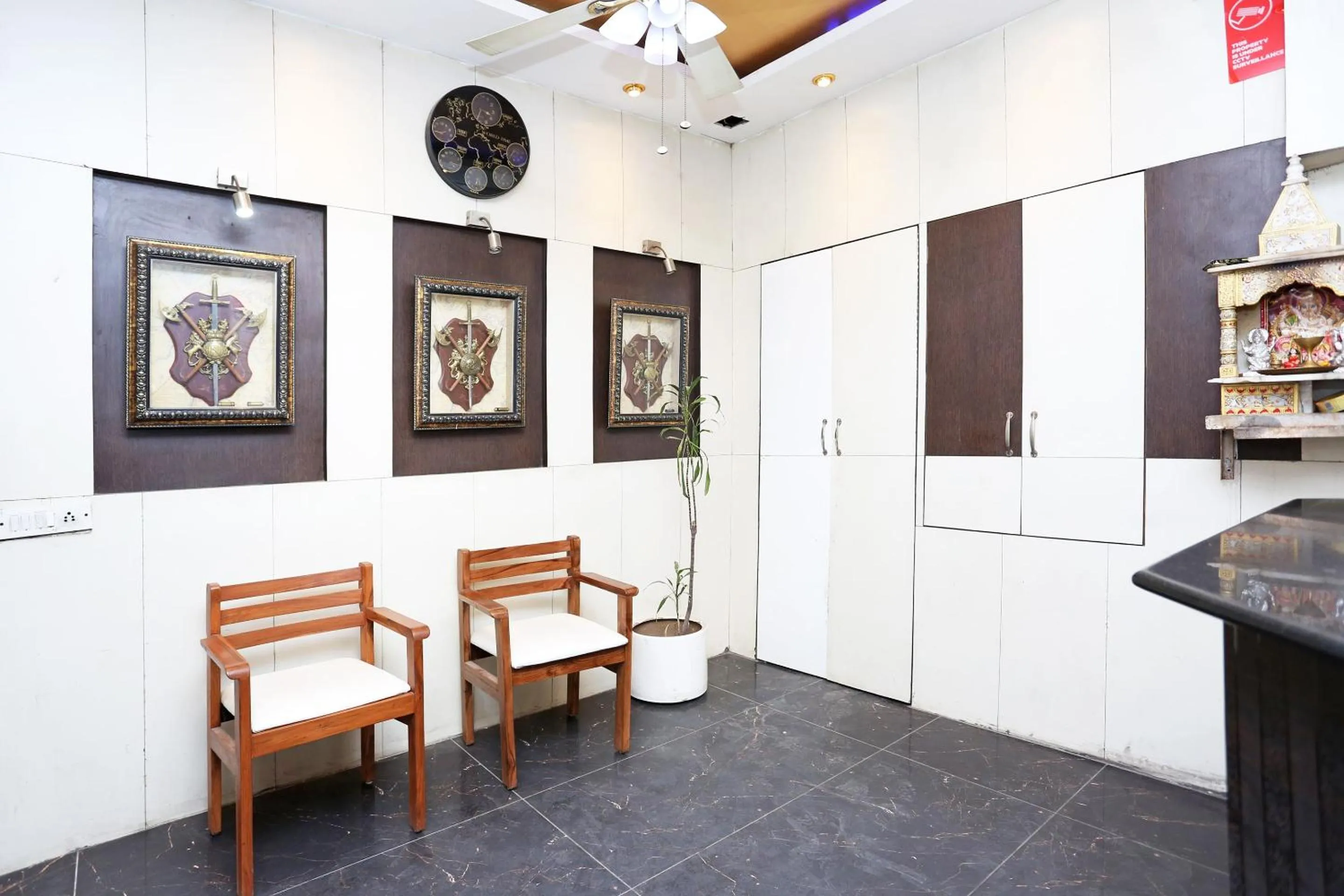 Lobby or reception in Hotel O F FIVE